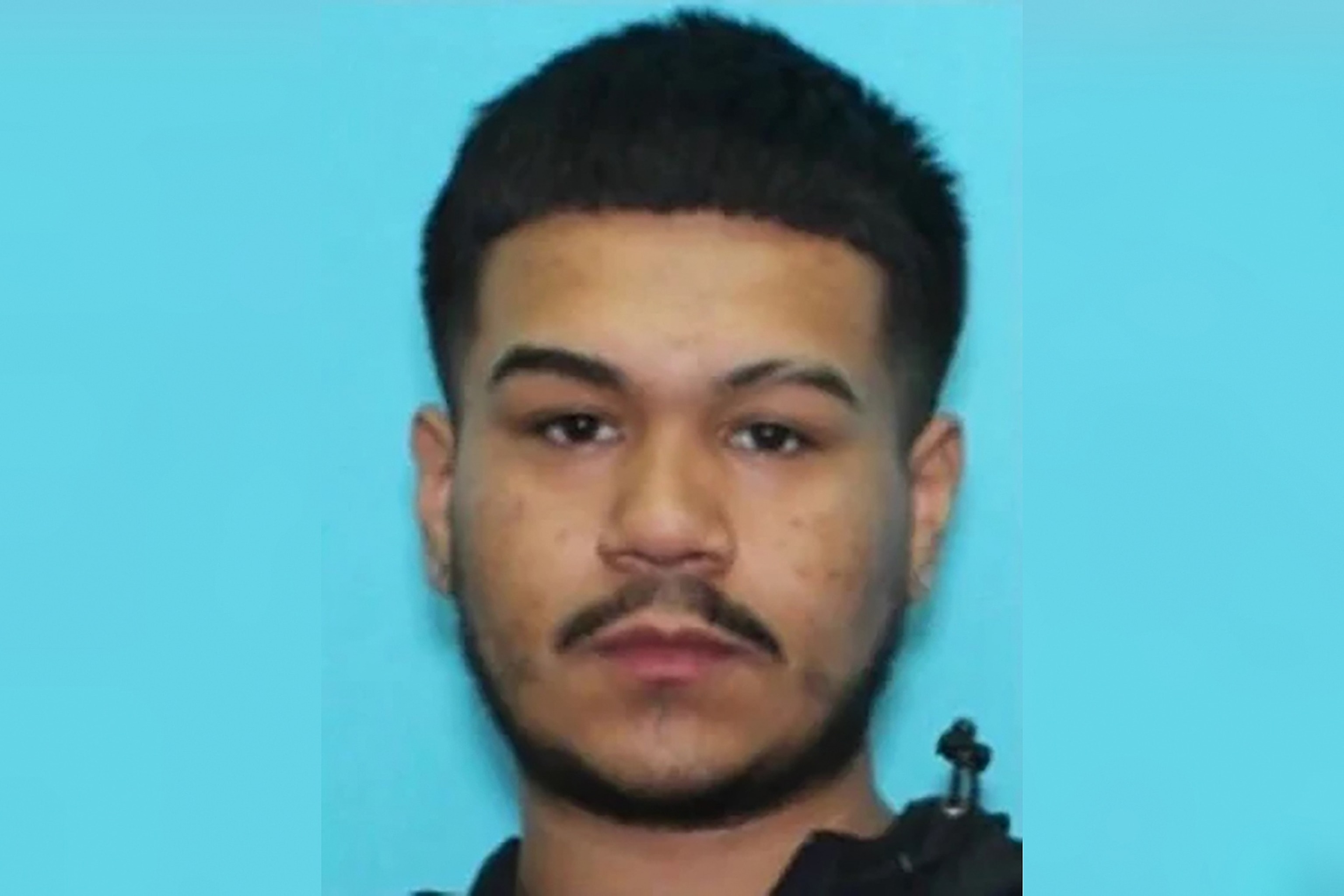 FBI offers $25,000 reward for arrest in string of interstate shootings
