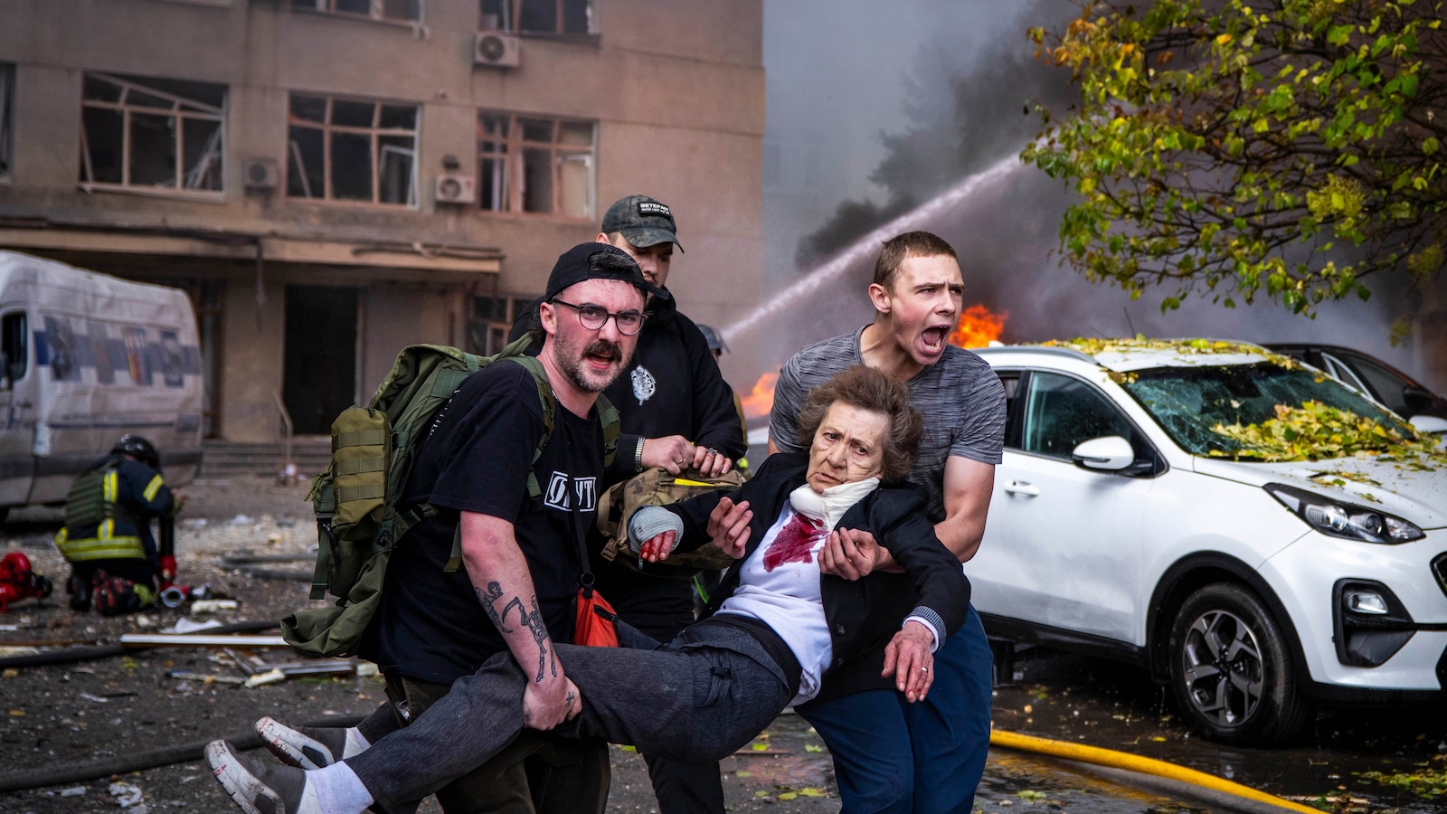 Photos of fires, injuries and fear after deadly Russian attacks on Kyiv