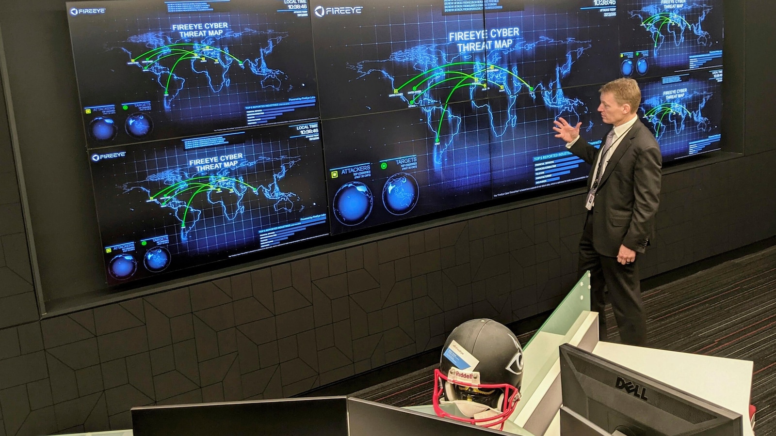 Iran-linked hackers take aim at US and other targets, raising risk of cyberattacks during war