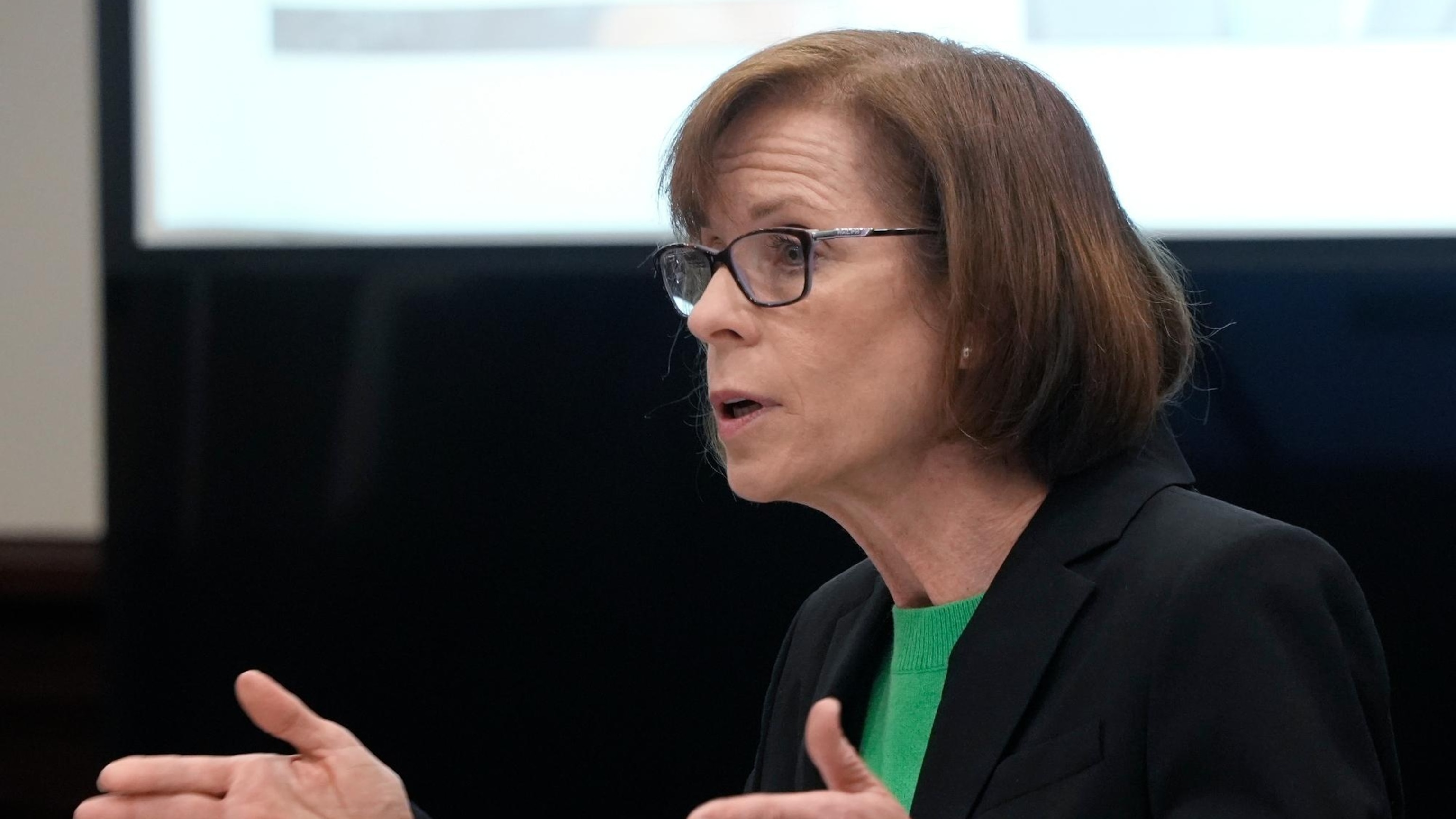 4 News Article Image Un jury délibère dans le procès pour corruption d'anciens cadres de FirstEnergy accusés de pots-de-vin de 4,3 millions de dollars.