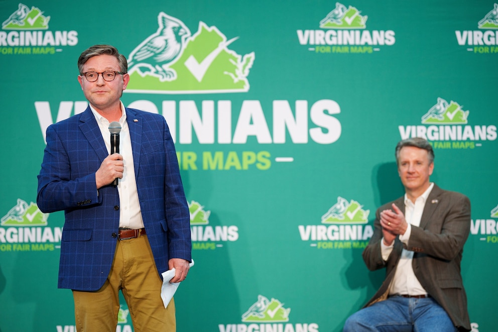 PHOTO: Virginians for Fair Maps Rally