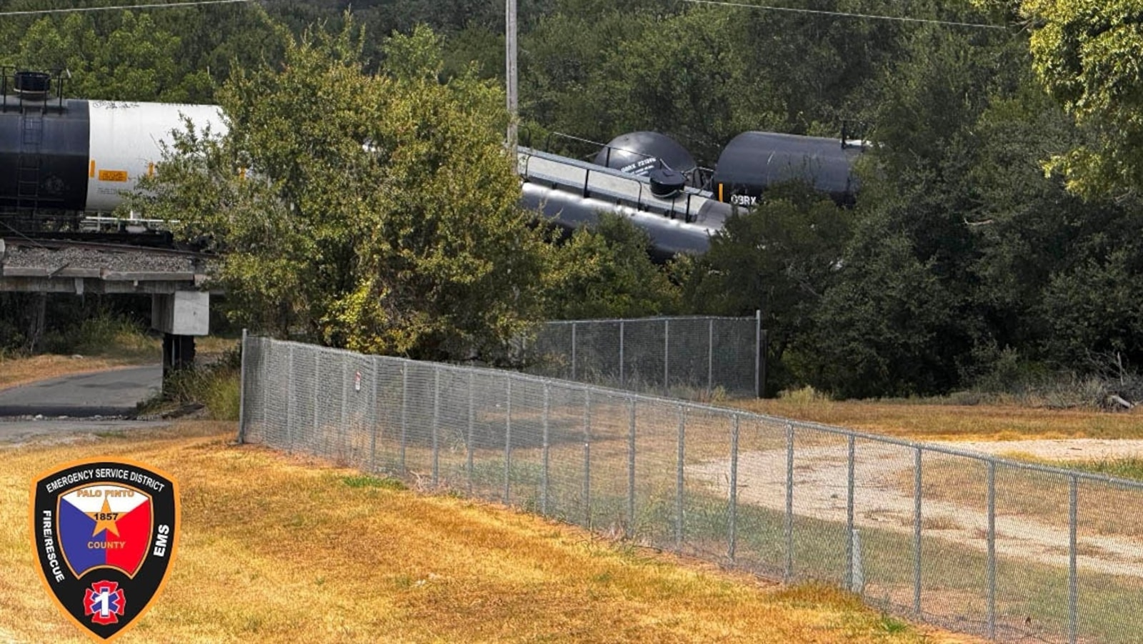 Hazmat Crews Respond to Major Train Derailment in Palo Pinto, Texas