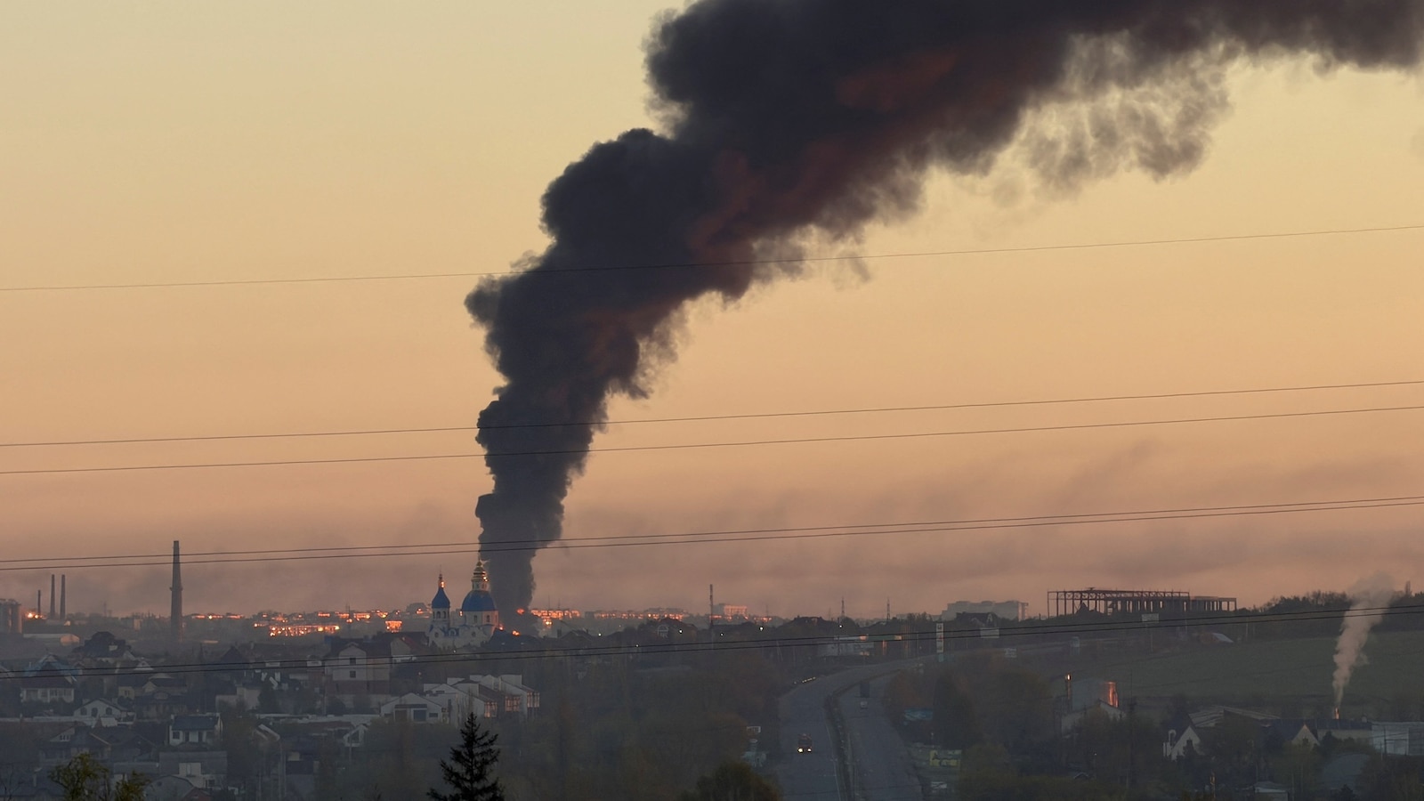 Russia Launches Over 400 Drones in Daytime Attack on Ukraine, Injuring 10 in Ternopil — image 2