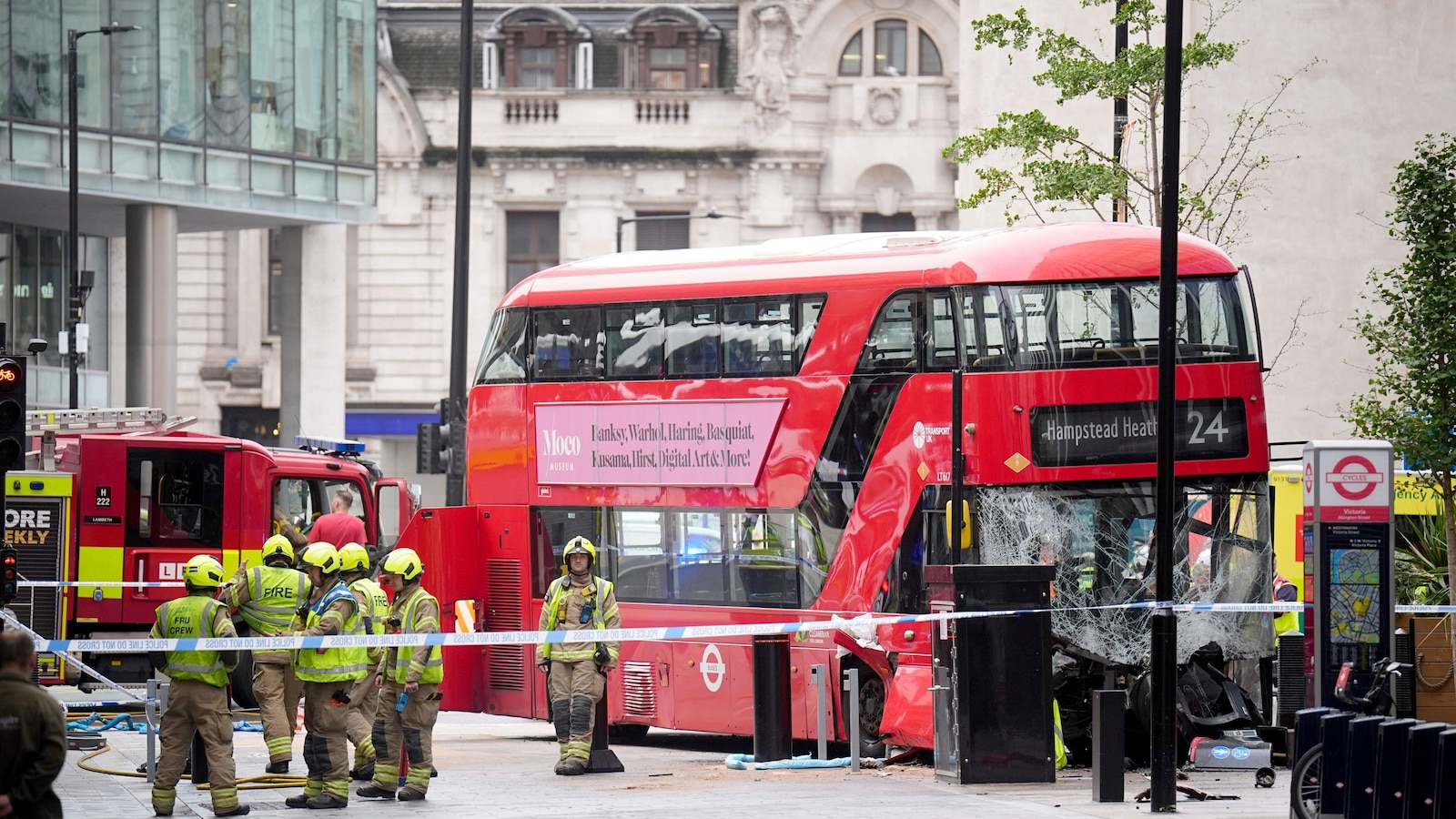 15 people hospitalized after double-decker bus crashes outside London's Victoria Station