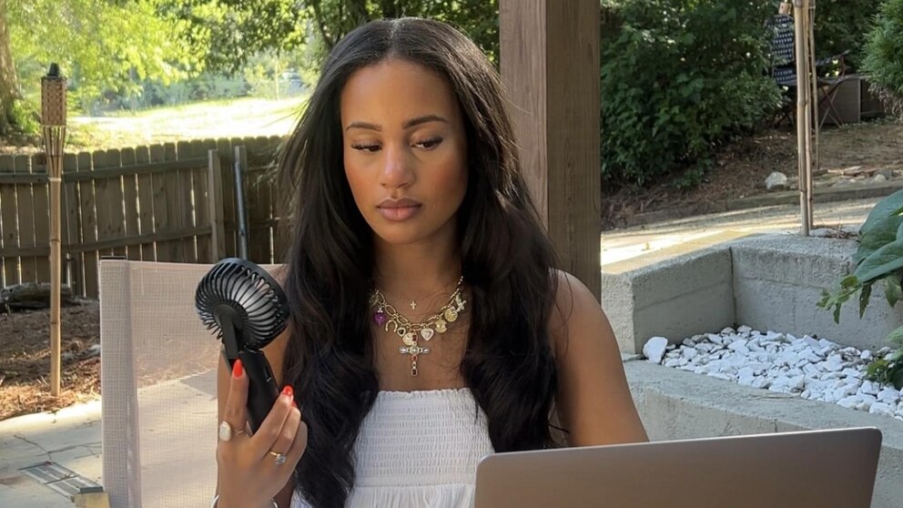 Video Personal fans are summer's must-have accessory