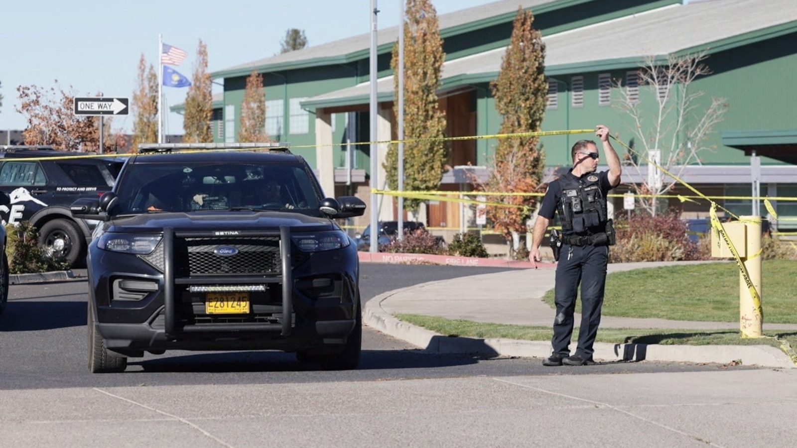 Sources say at least 3 people dead, including children, in Oregon school attack