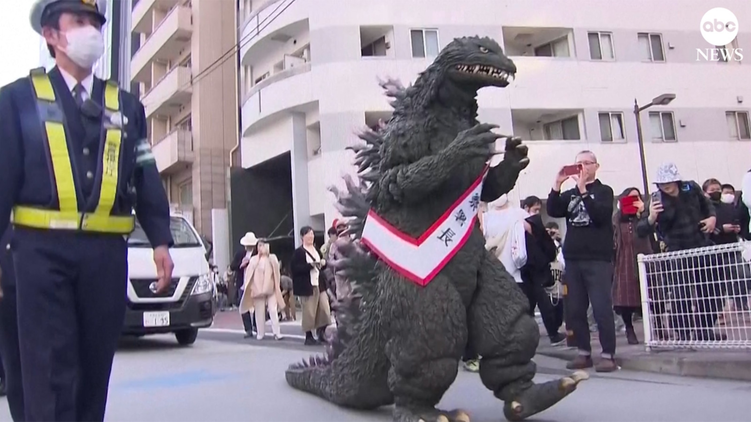 240319_abc_social_godzilla_hpM