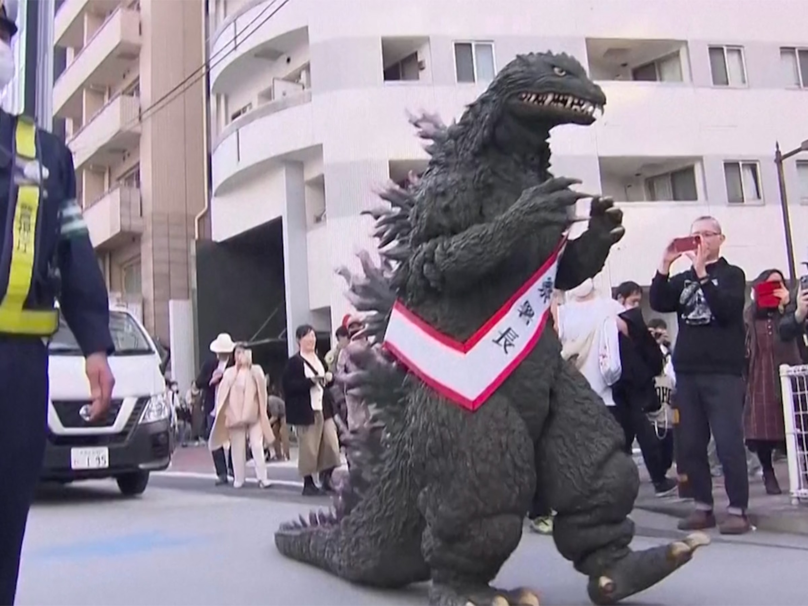 Video 'Godzilla' hits Tokyo streets to promote traffic safety