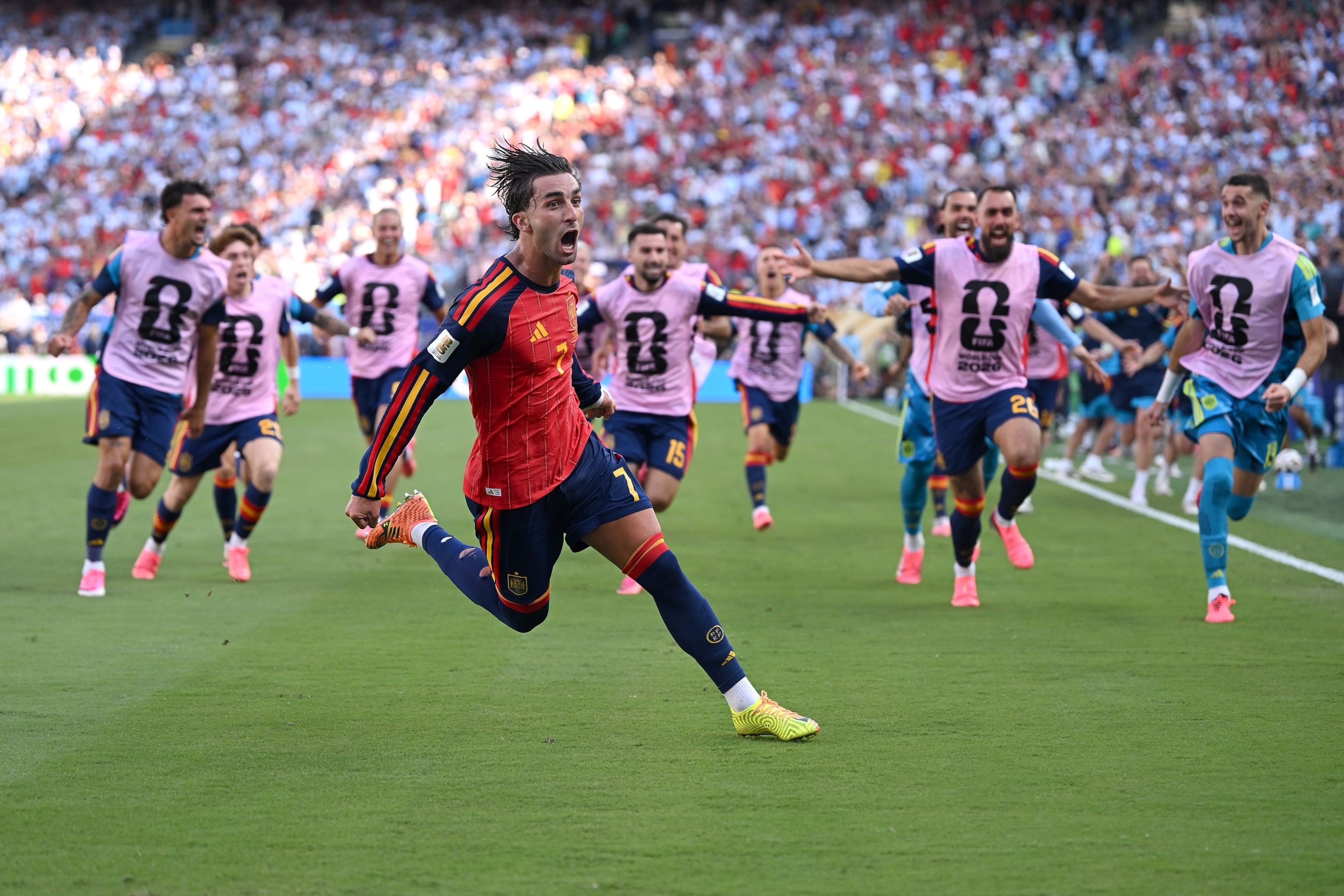 Espanha derrota Argentina por 1 a 0 e conquista a Copa do Mundo de 2026