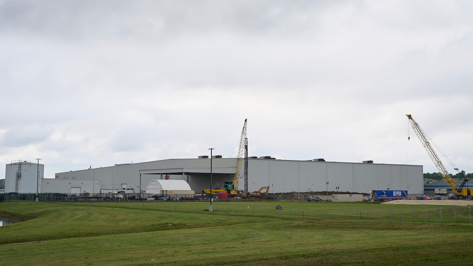 NAACP files intent to sue Elon Musk's xAI company over supercomputer air pollution