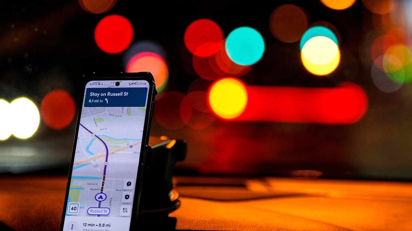 Newsom signs bill giving 800K Uber, Lyft drivers in California the right to unionize