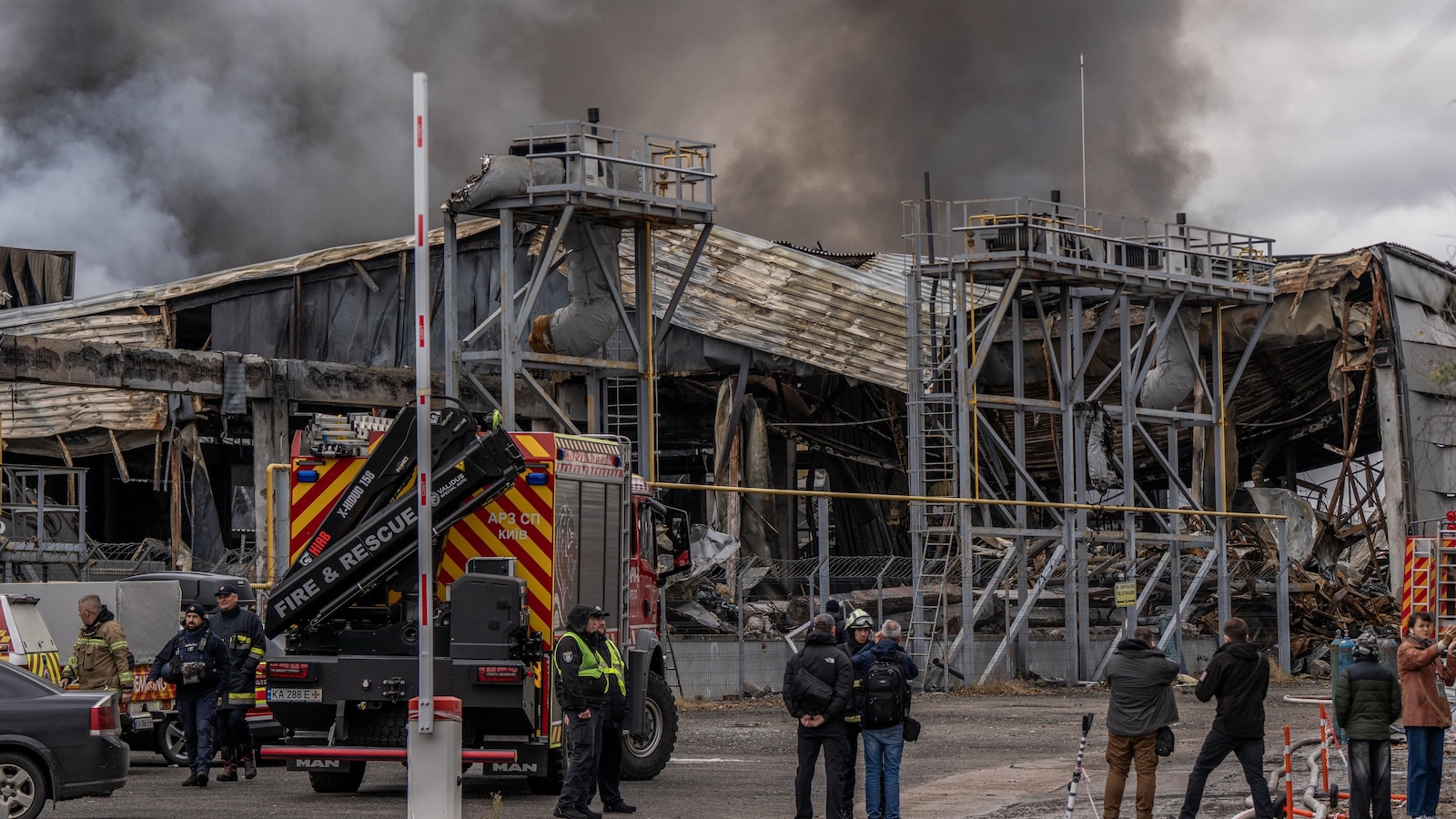 Russian strikes on Ukraine kill at least 4 people and wound 16