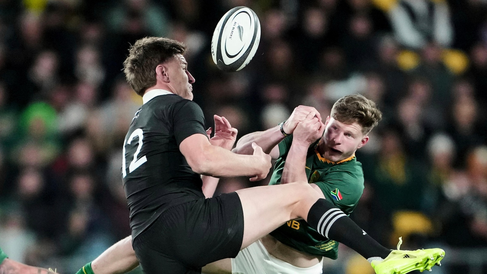 South Africa Beats New Zealand 43-10 in Wellington Rugby Clash