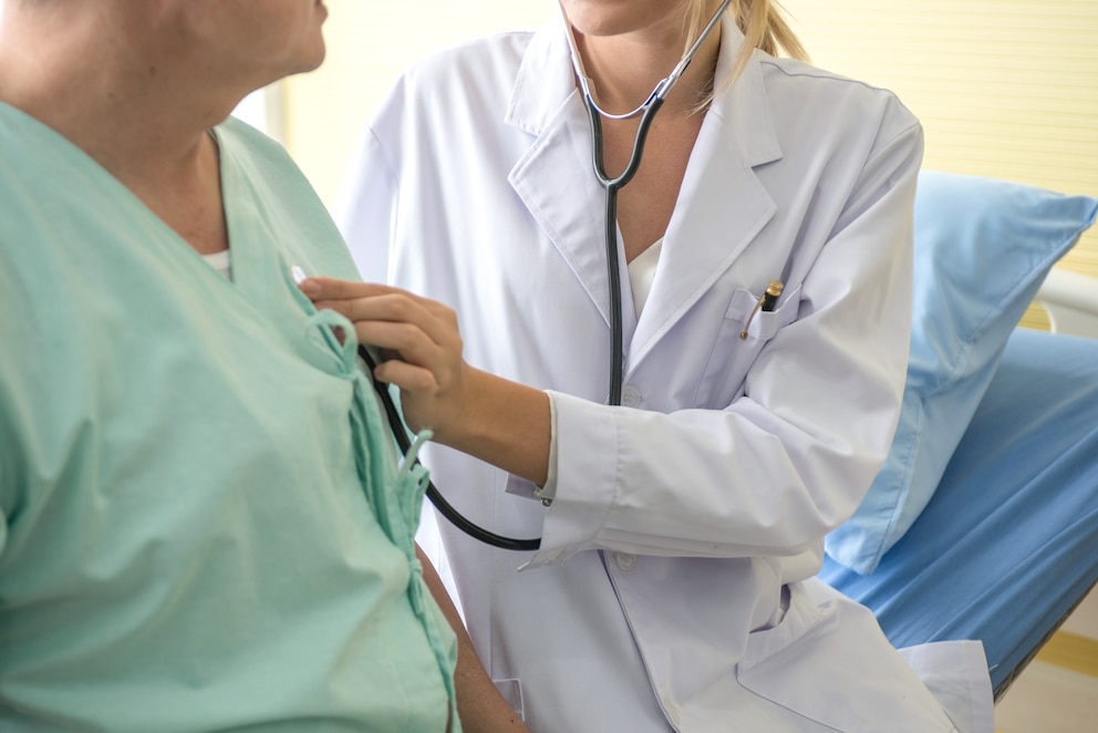 PHOTO: A doctor checks a patient in an undated stock photo.