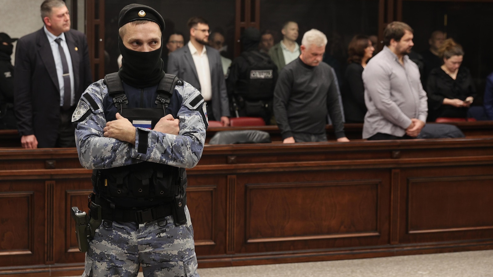 Руски съд осъди осем души по обвинения в тероризъм за