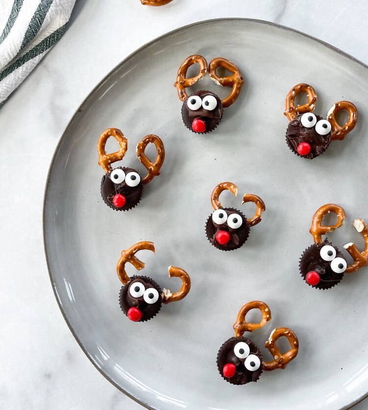 リリパットレーン　YULETIDE TREATS reindeerbites-