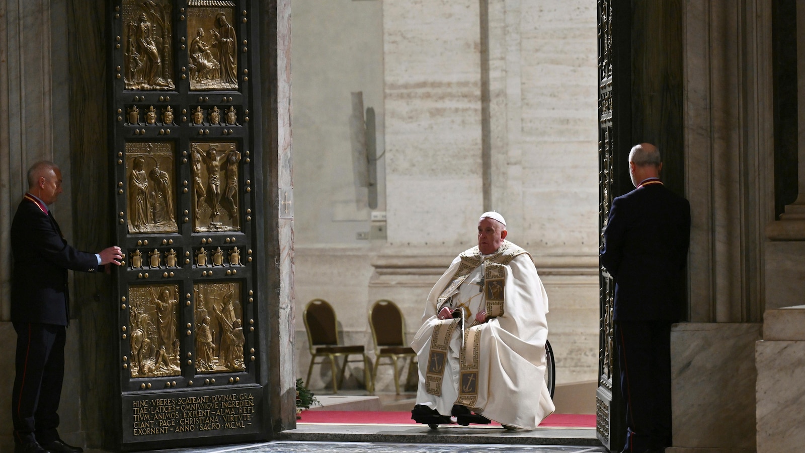 Ватиканът твърди, че Светата година е успешна с 33 милиона поклонници