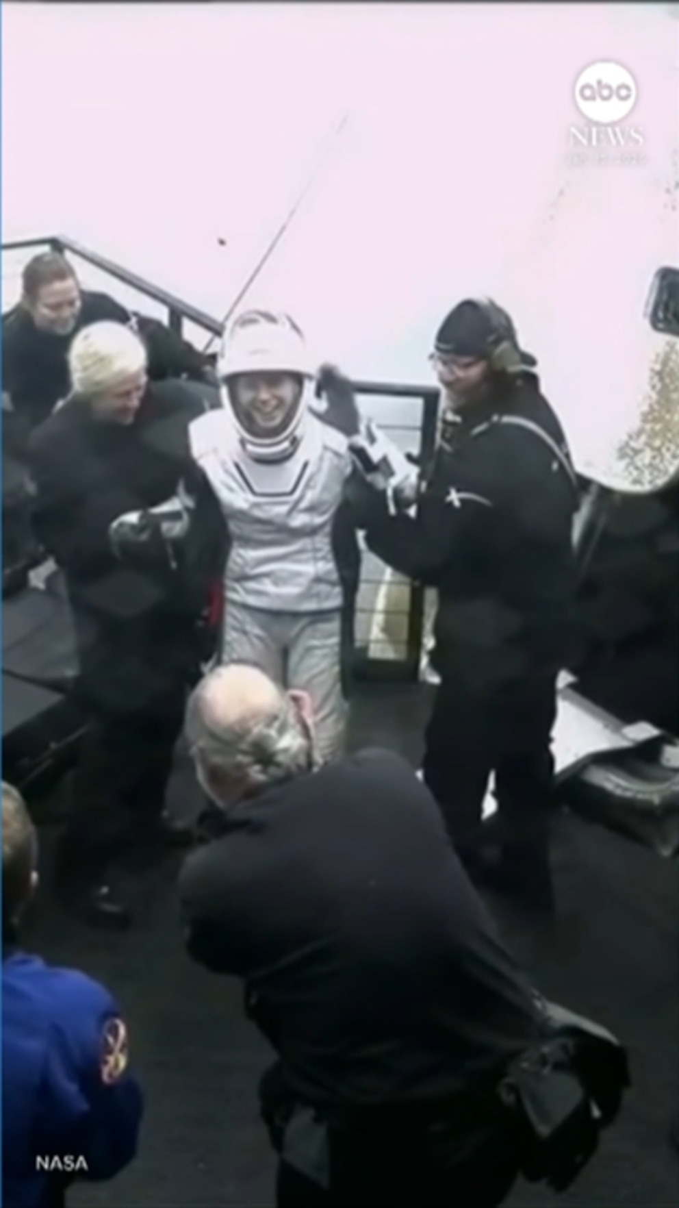 WATCH:  Astronauts return to Earth after first-ever medical evacuation from ISS
