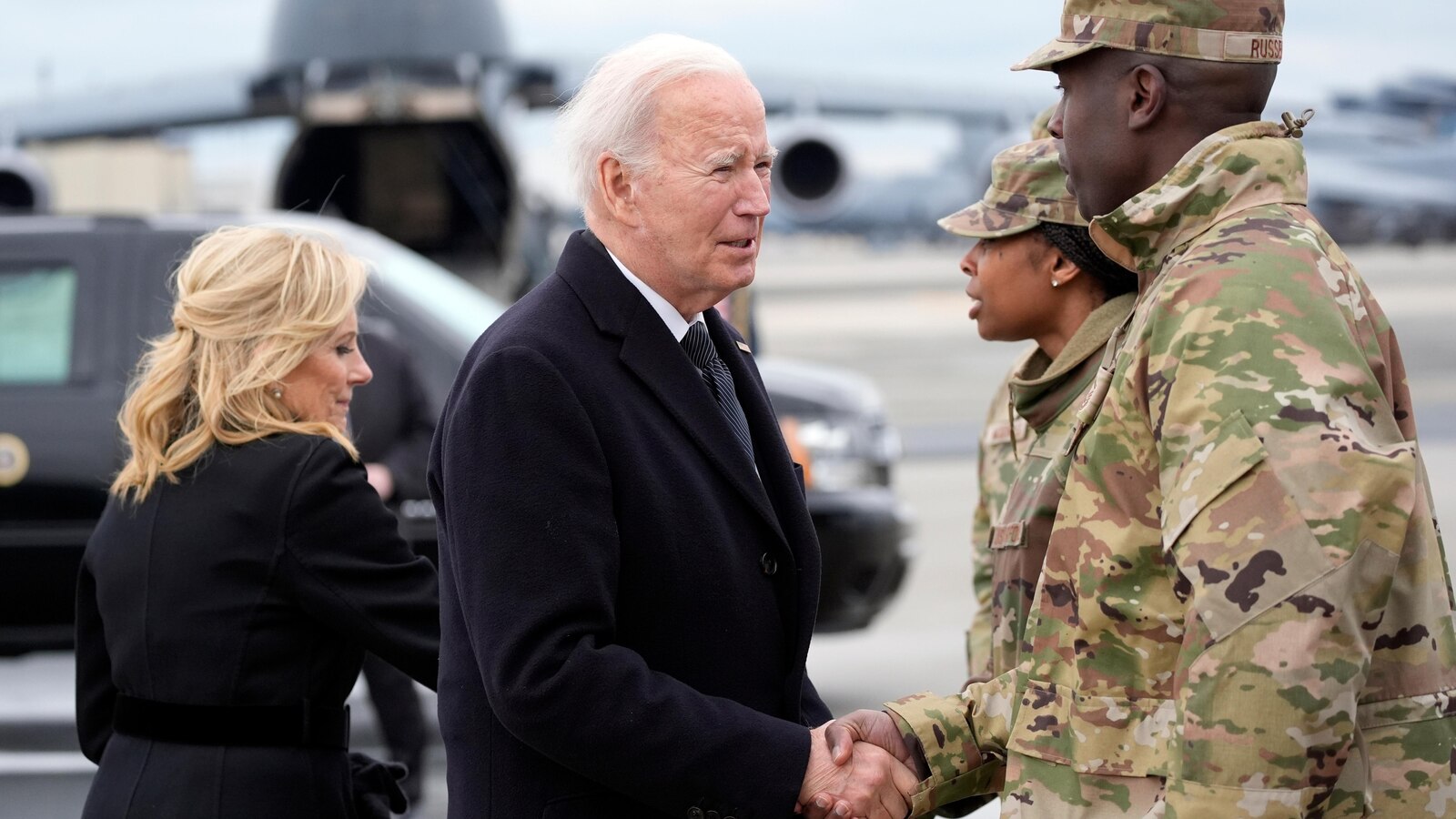 An Iranian-backed militia official downplays the US strikes in Iraq, hints at deescalation