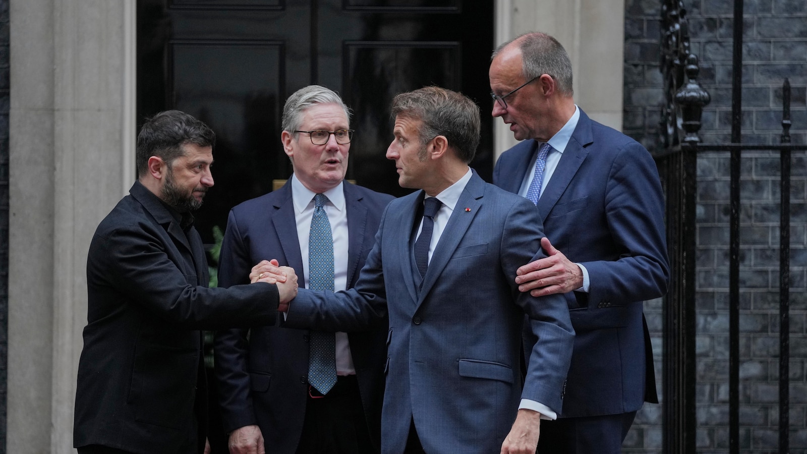 Zelenskyy heads to London for talks with European allies on peace plan and security