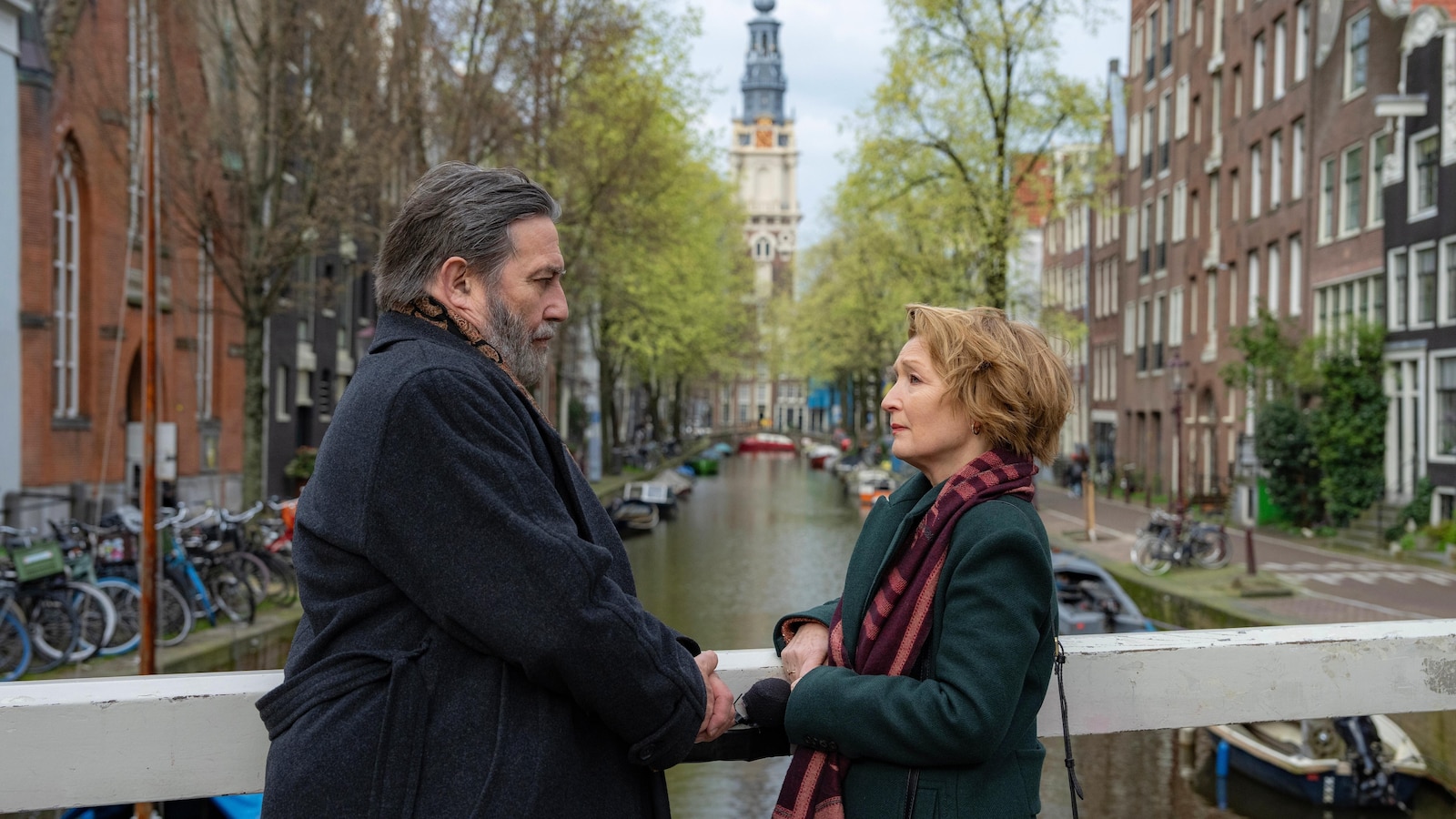 Reseña de la película: En ‘Midwinter Break’, una tranquila historia de matrimonio con Leslie Manville y Ciaran Hinds