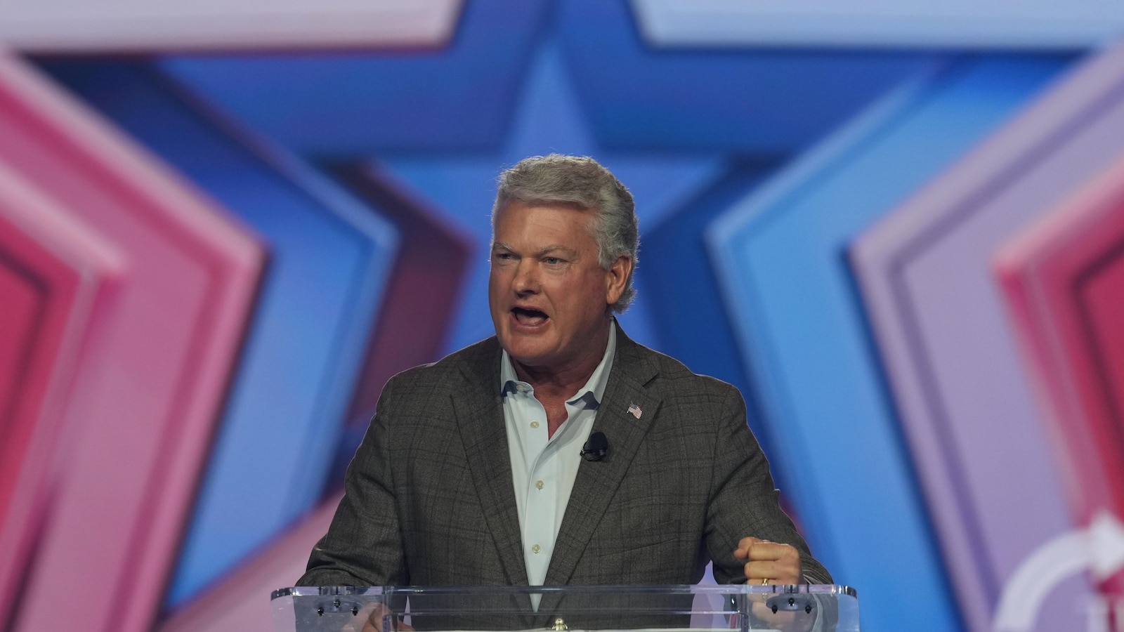 Ethics watchdog: Top aide to Georgia's Mike Collins improperly hired girlfriend as intern