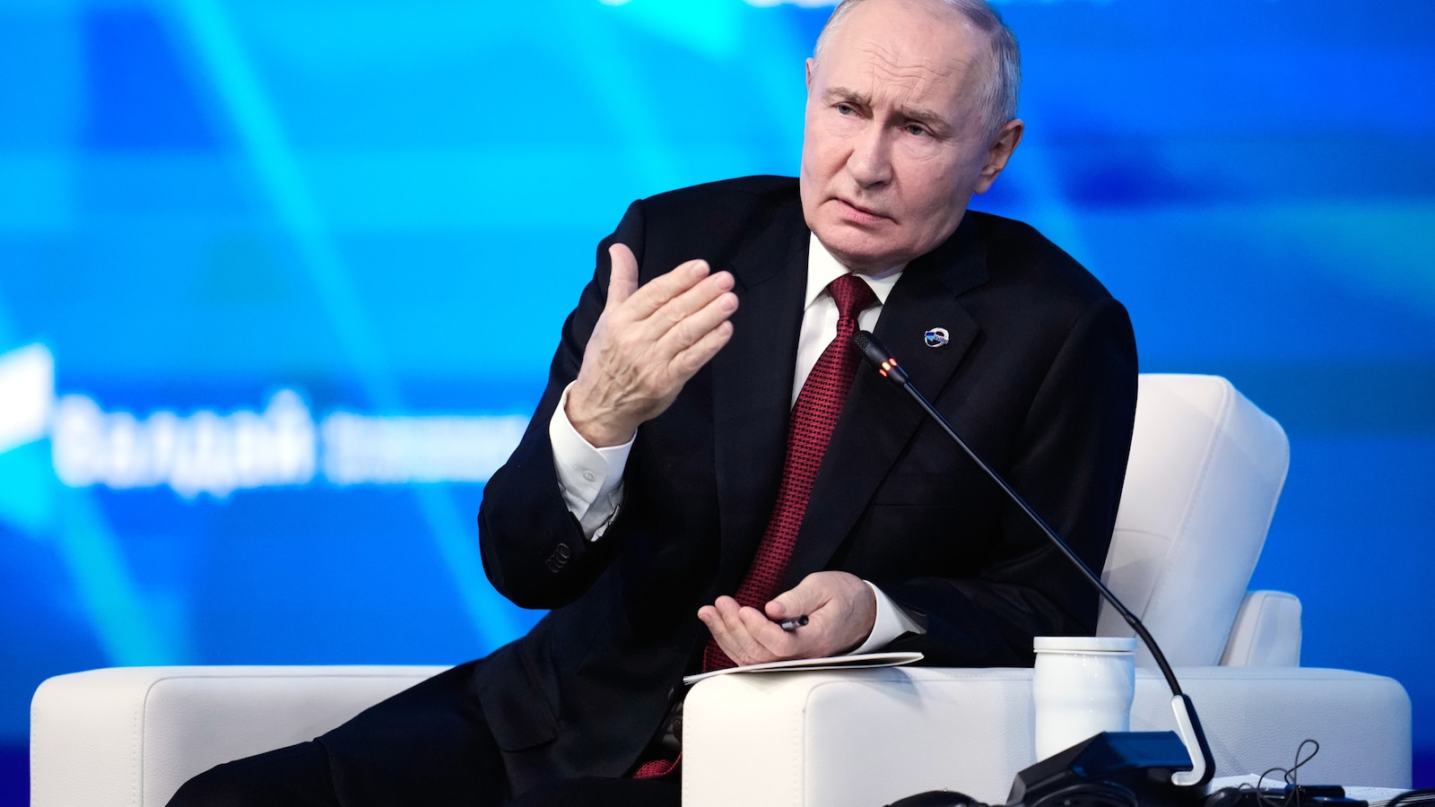 Путин предупреждава да използва „всички оръжия“ в арсенала си, ако някоя руска територия бъде атакувана