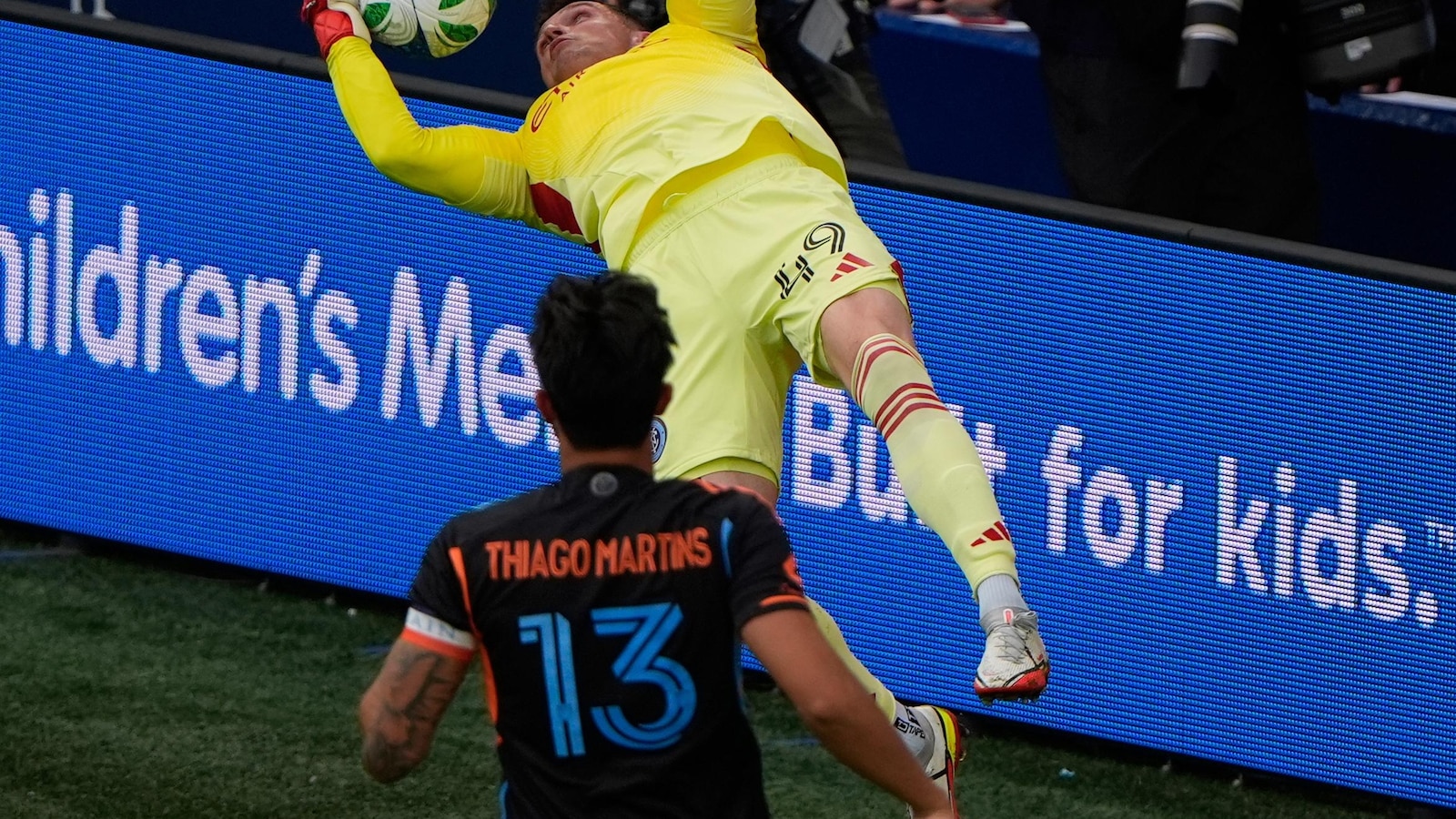 Dániel Sallói scores in 74th minute for Sporting KC in 1-1 tie with NYCFC
