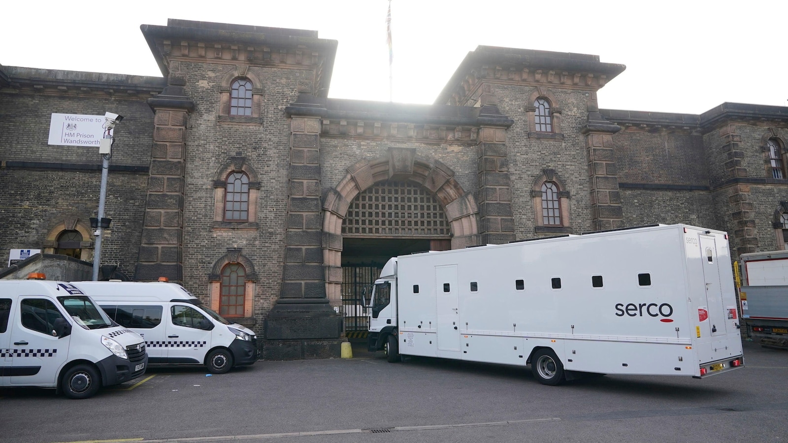 Inmate mistakenly released from London prison arrested after more than a week