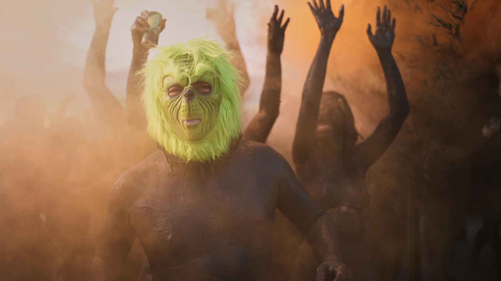 Carrozas gigantes, disfraces salvajes y fiestas callejeras sin parar: el Carnaval de Brasil en fotos