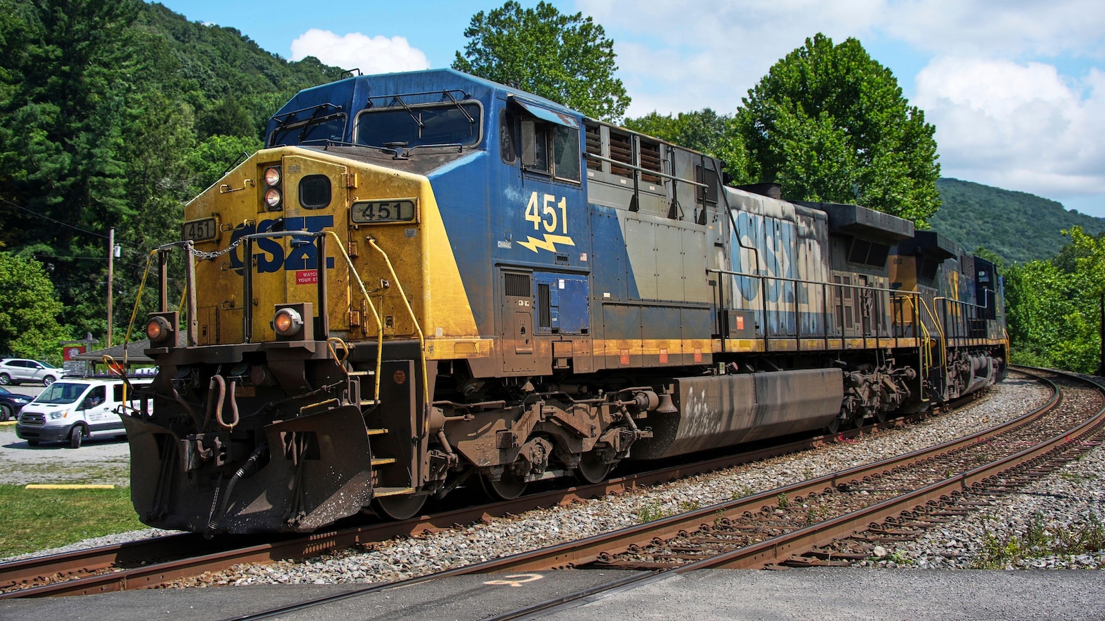CSX railroad replaces CEO after investor pressure, poor performance