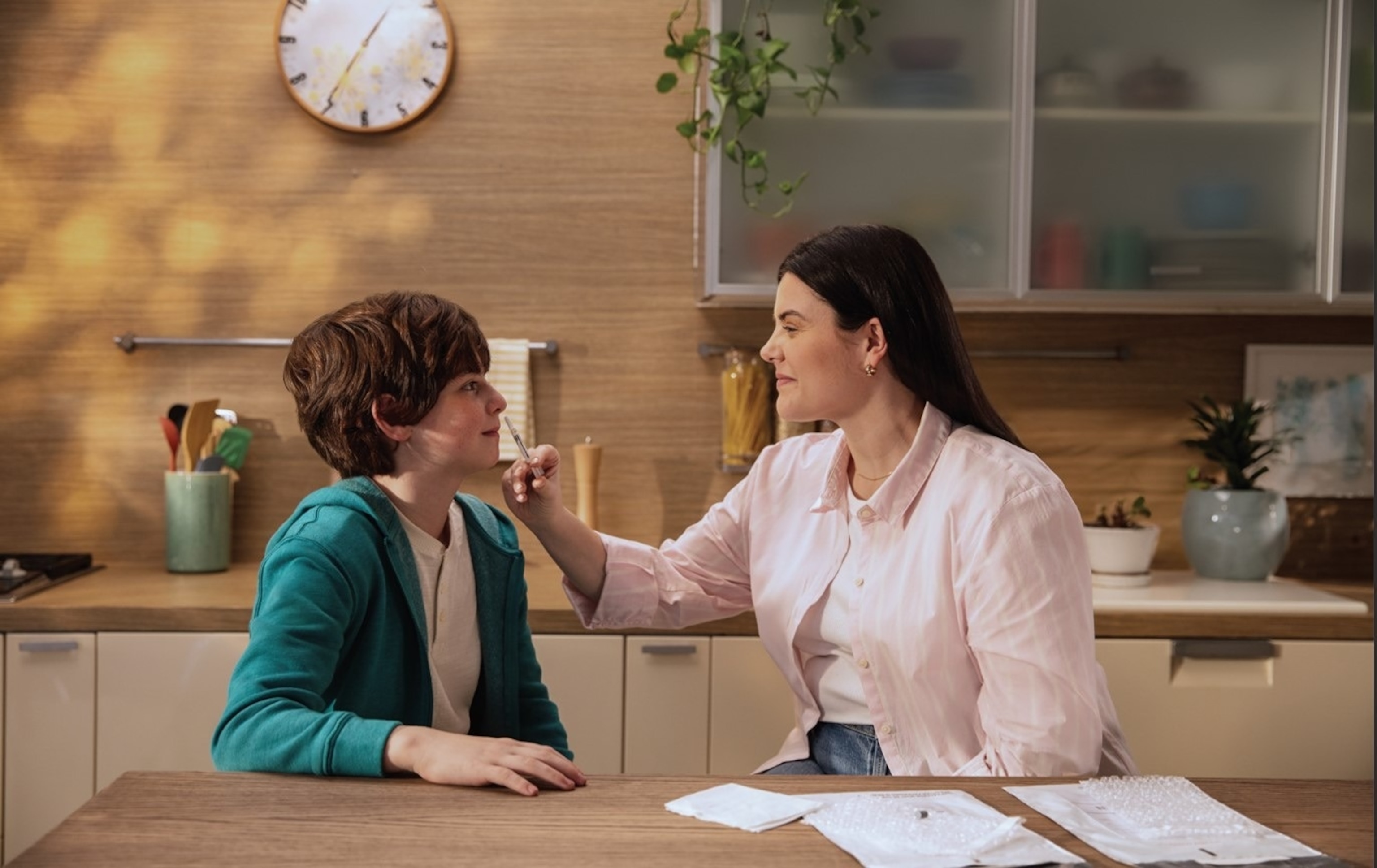 How to Spay Kids Electronic Device With Wife at Home: Ultimate Guide