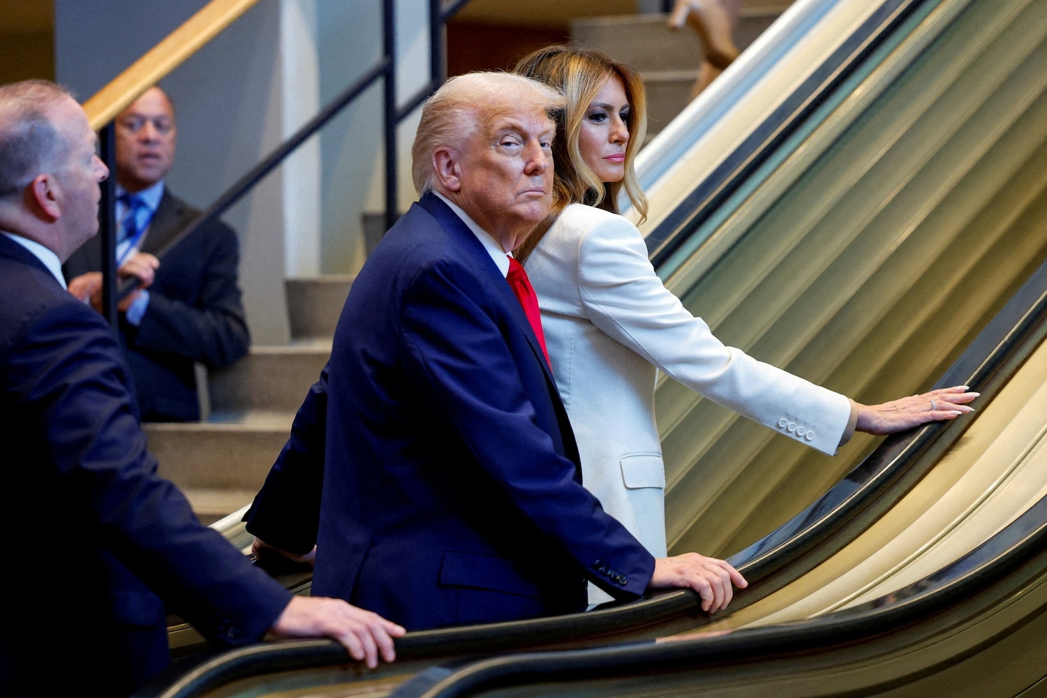 Trump demands investigation into alleged 'sabotage' of UN escalator,  teleprompter - ABC News