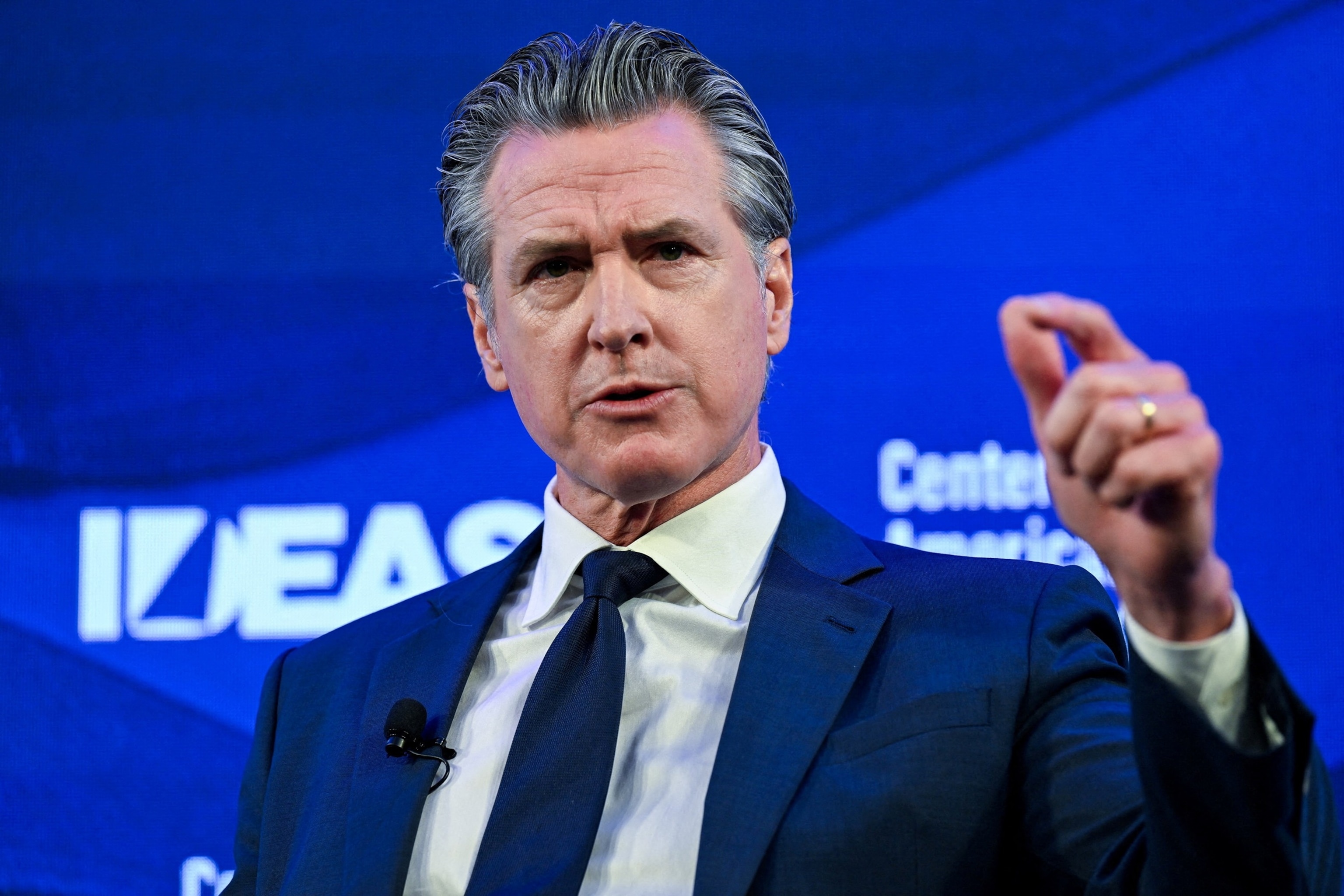  Newsom proposes national 'billionaires' tax' after opposing state's initiative
