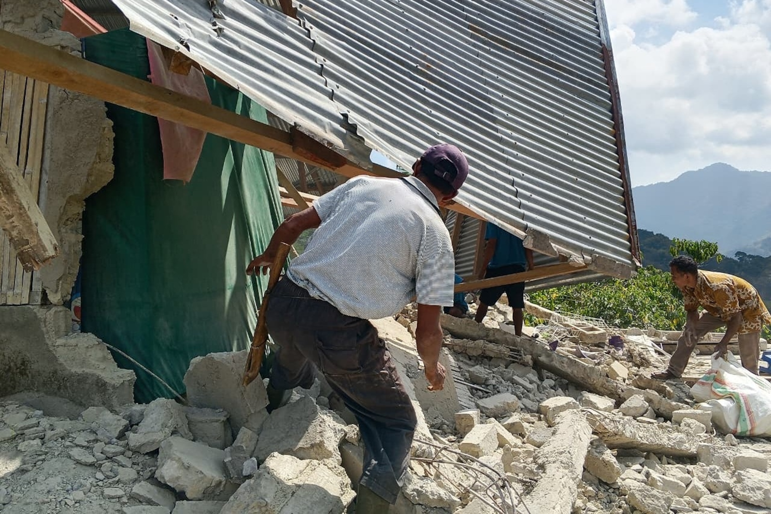 PHOTO: Indonesia Earthquake
