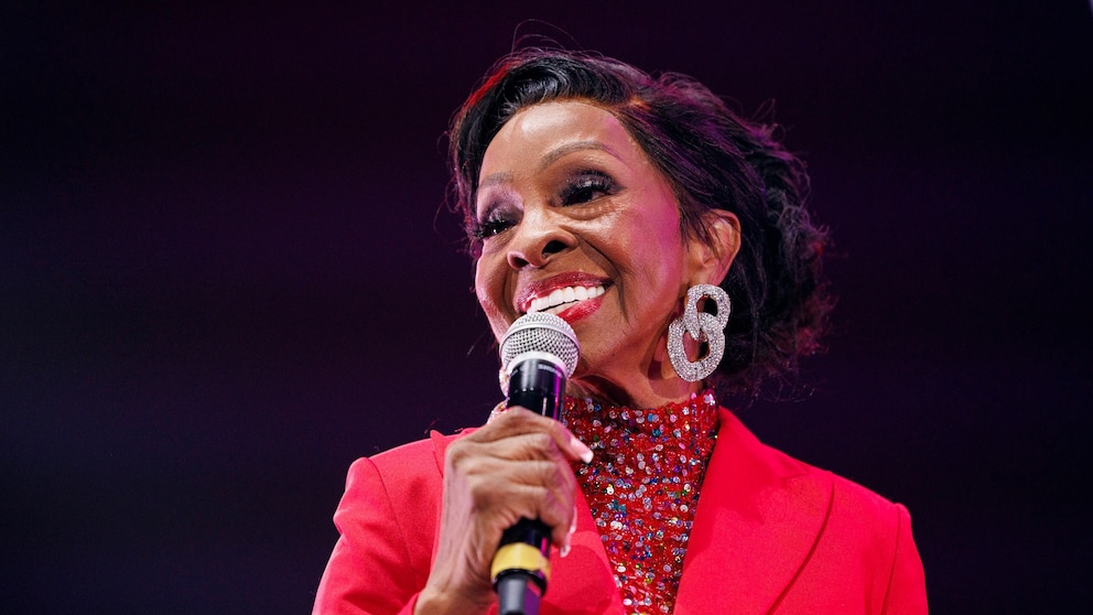 Gladys Knight responds after son accuses her husband of elder abuse - ABC  News