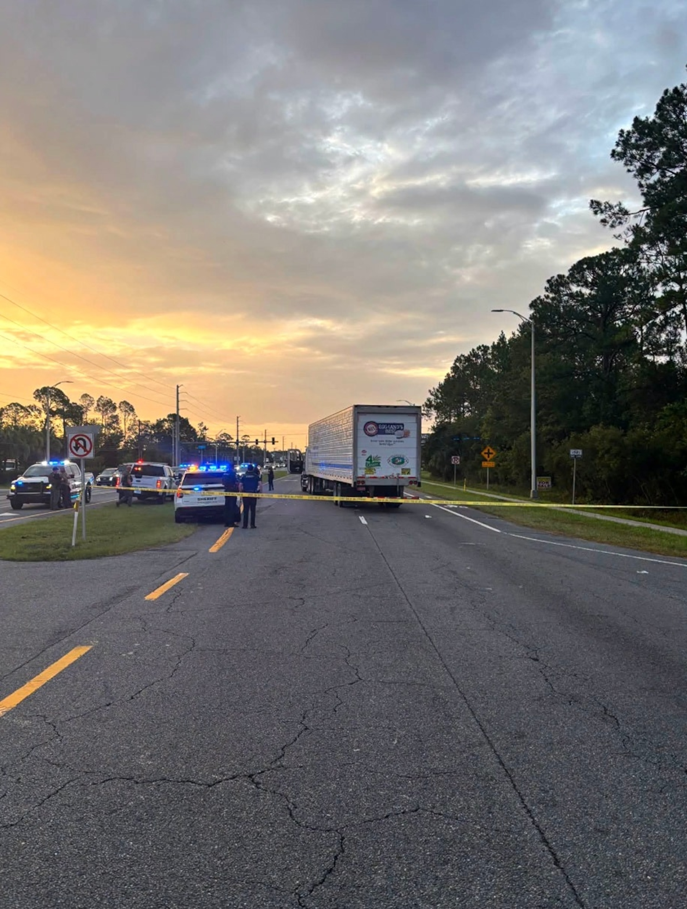 PHOTO: Law enforcement are shown at the scene where, according to a Florida Highway Patrol spokesperson, a man died after he ran from Immigration and Customs Enforcement (ICE) officers in St. Augustine, Fla., on July 14, 2026.
