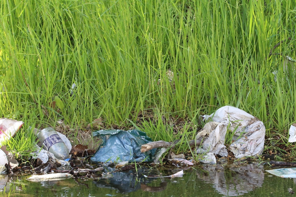 PHOTO: Plastic bags in stream in undated stock photo.