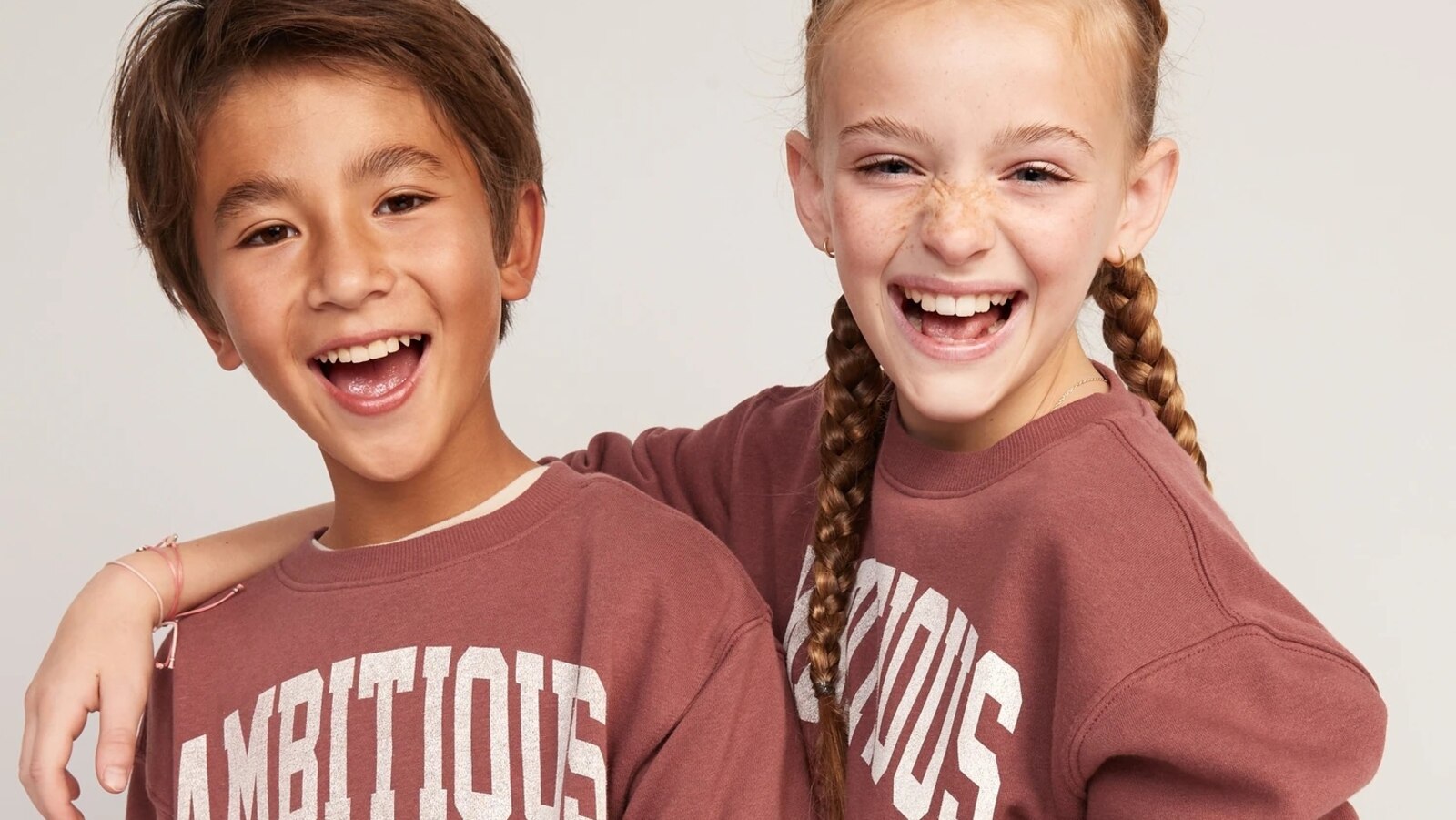 Old Navy Graphic Gender-Neutral Crew-Neck Sweatshirt for Kids