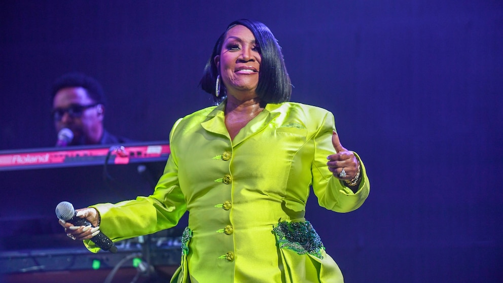 Patti LaBelle makes chicken and sweet potato 'n' spice waffles