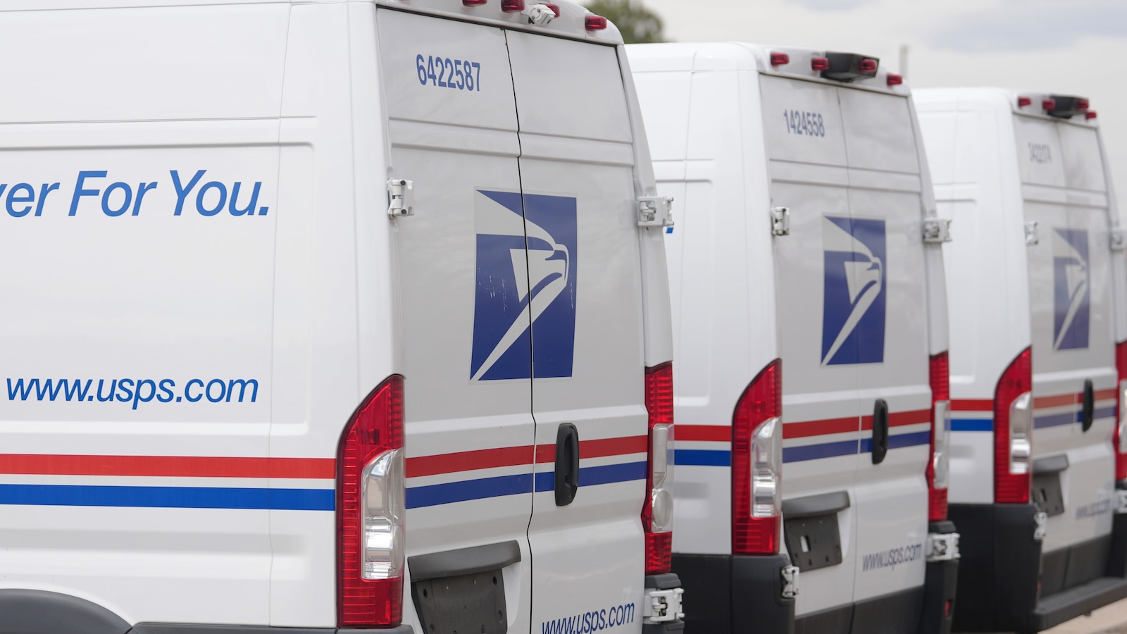  USPS, DHL partner in a $10 billion 'last-mile' delivery agreement