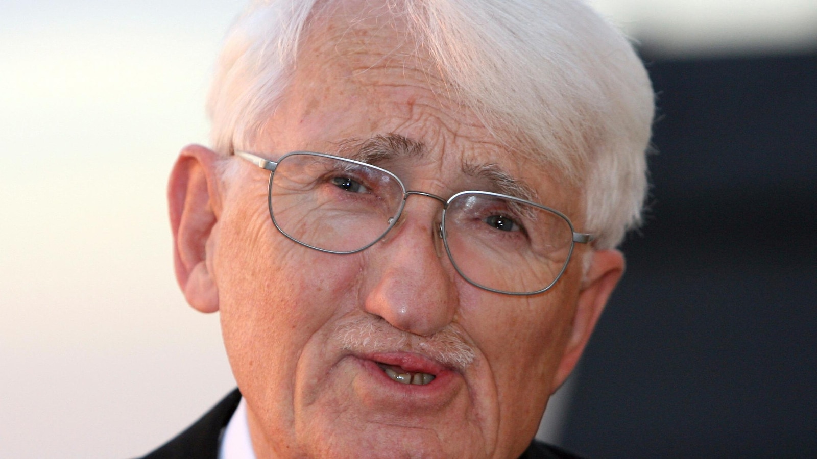 De invloedrijke filosoof Jürgen Habermas sterft op 96-jarige leeftijd