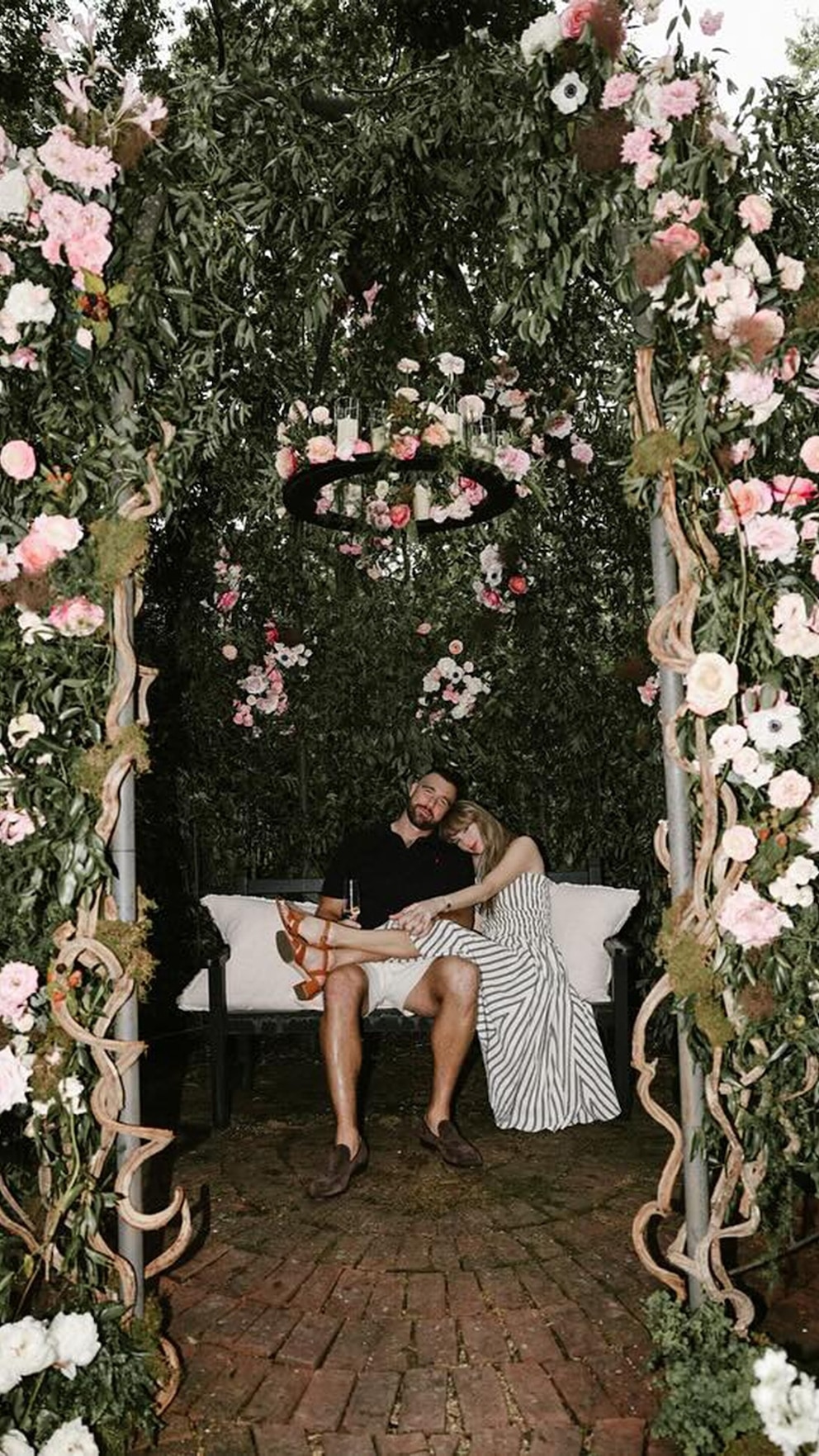 Taylor Swift, Travis Kelce are engaged: See their relationship timeline - Good Morning America