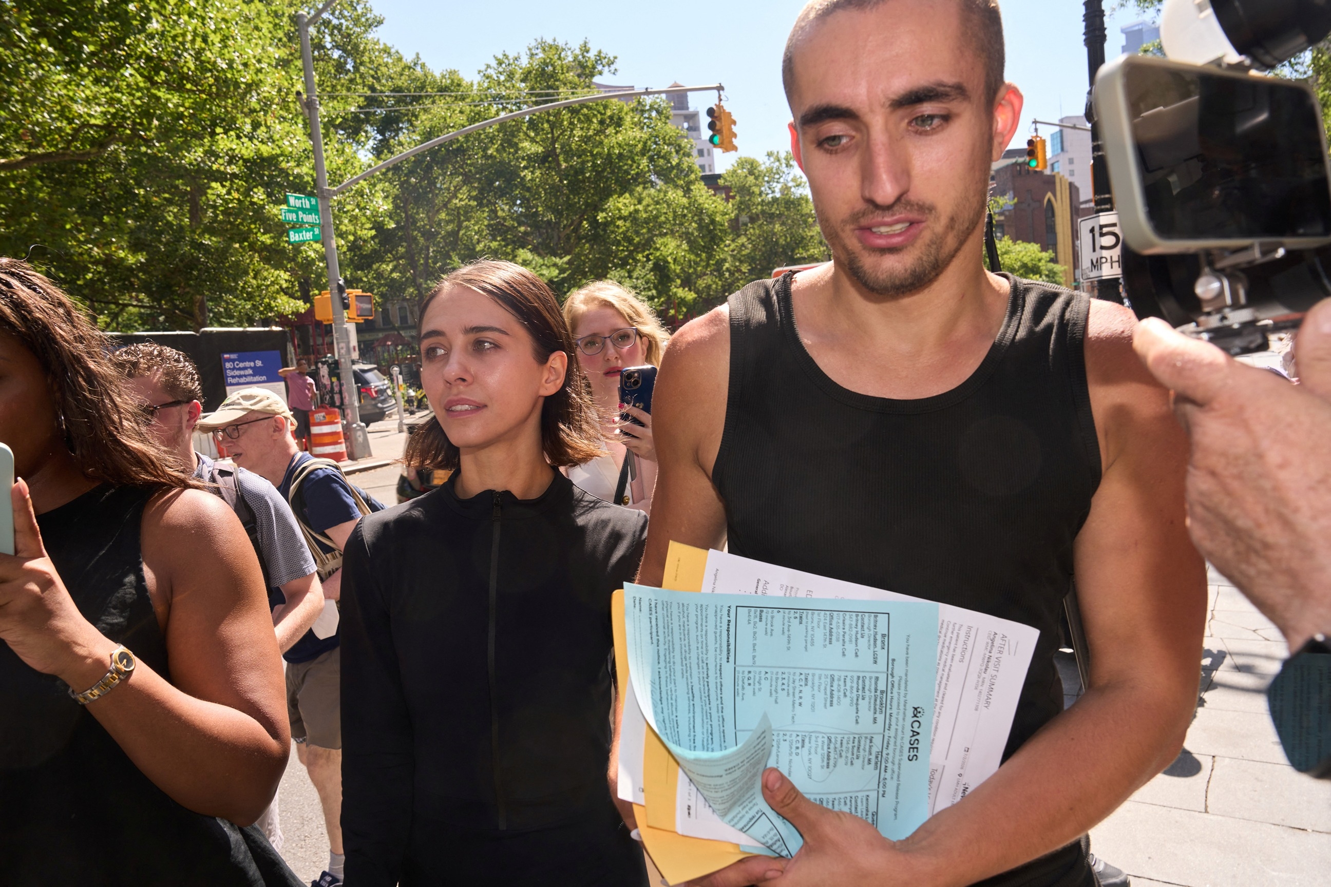 New Details Emerge About Empire State Building Daredevil Climbers As New Details Emerge About Empire State Building Daredevil Climbers As