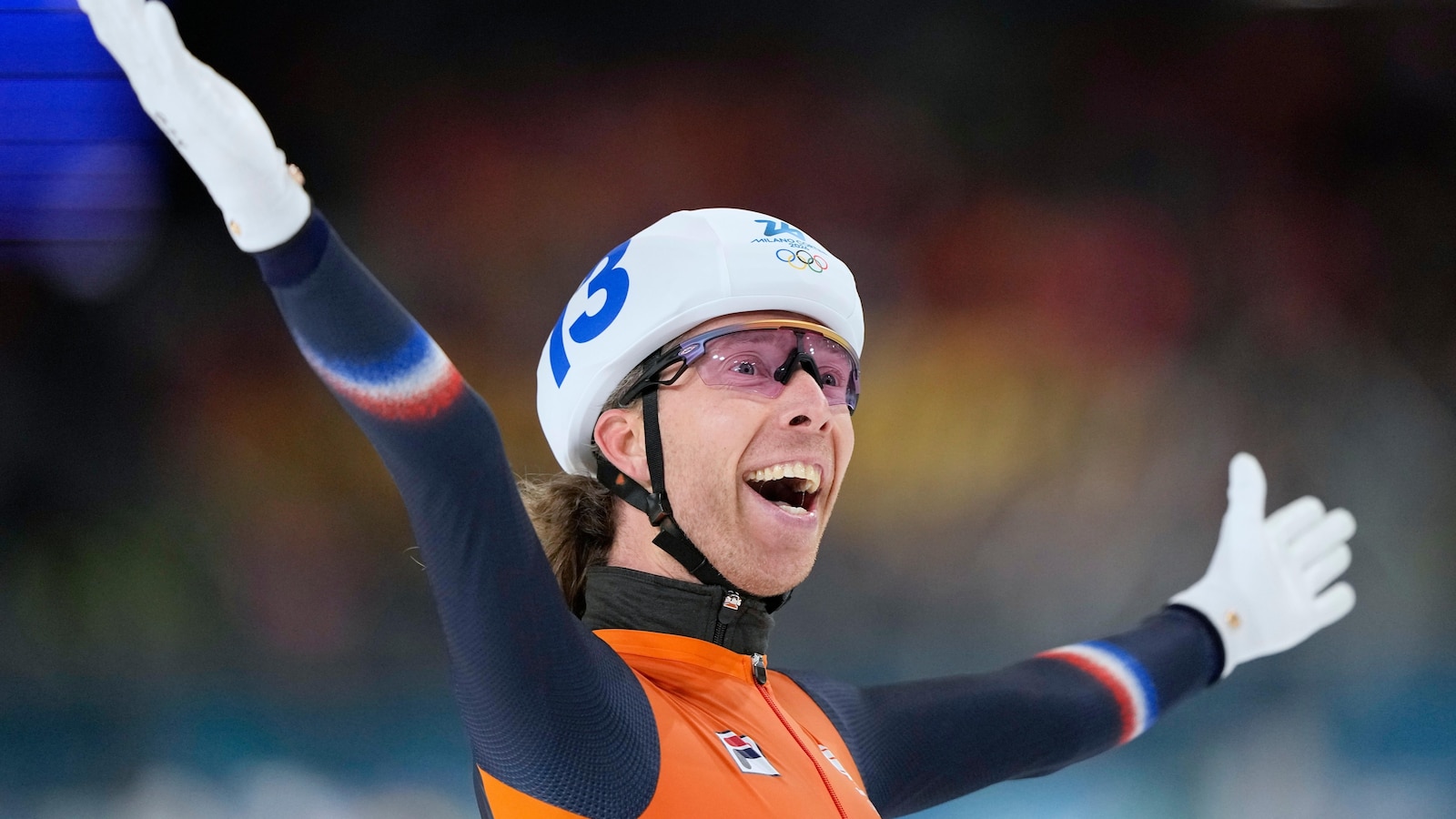Stolz misses out on 4th Olympic speedskating medal. Netherlands wins mass start