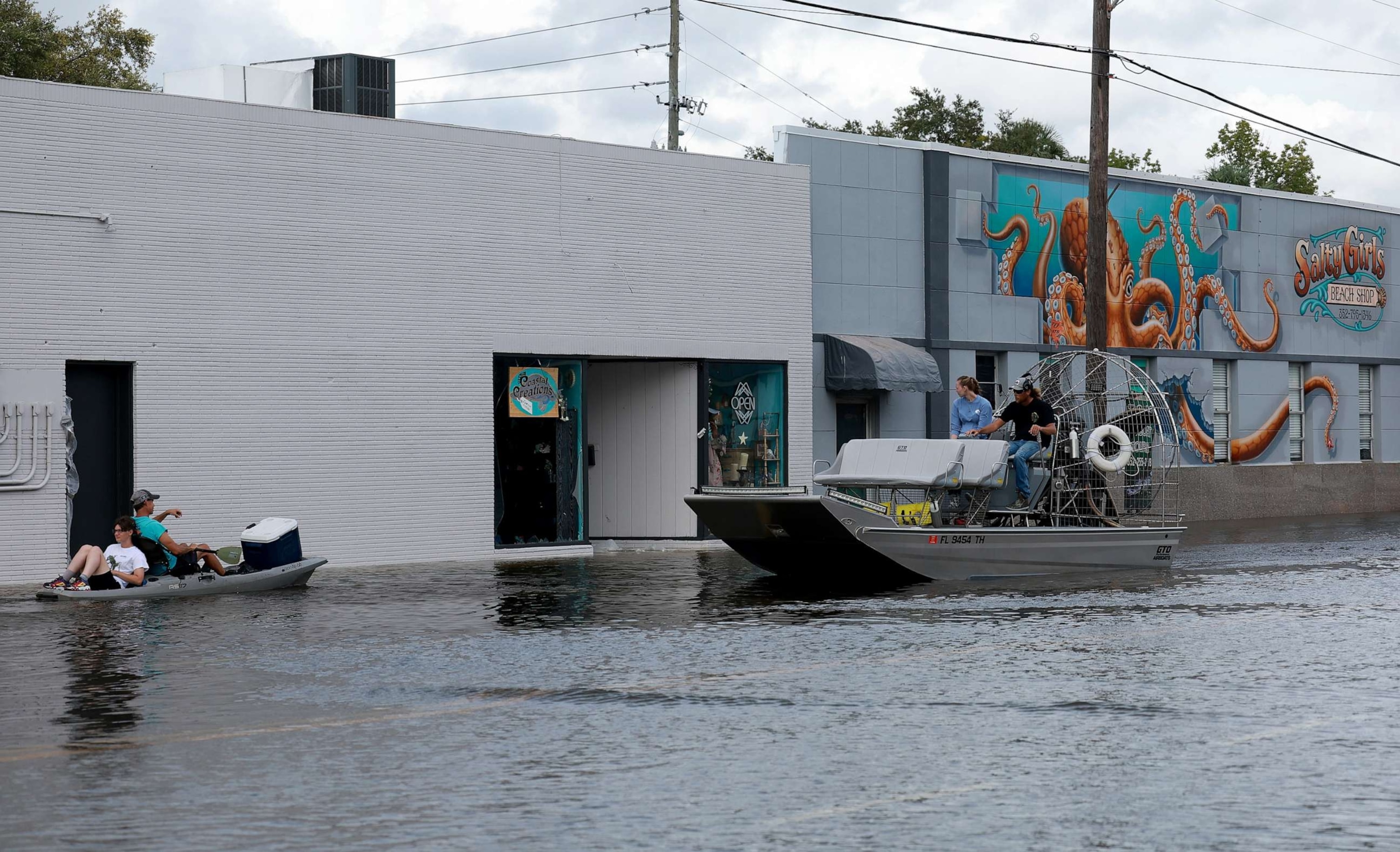 Hurricane Idalia tears through Crystal River, a safe haven for manatees ...