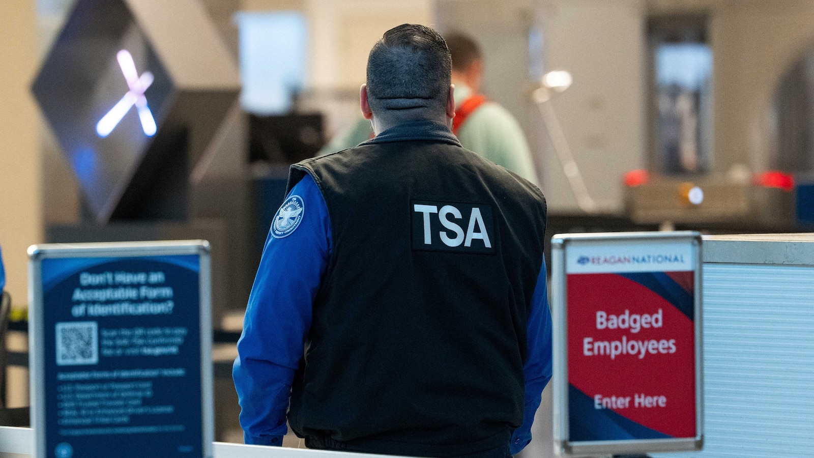 TSA officer callouts spike amid partial government shutdown as more than 300 leave agency