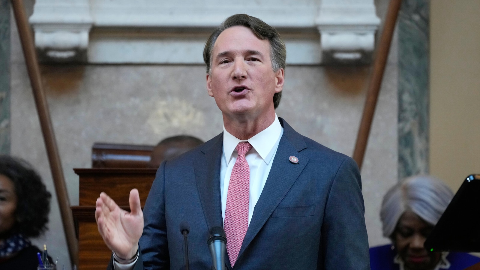 Youngkin praises Virginia's economy, dismissing Democrats' concerns over Medicaid and job cuts