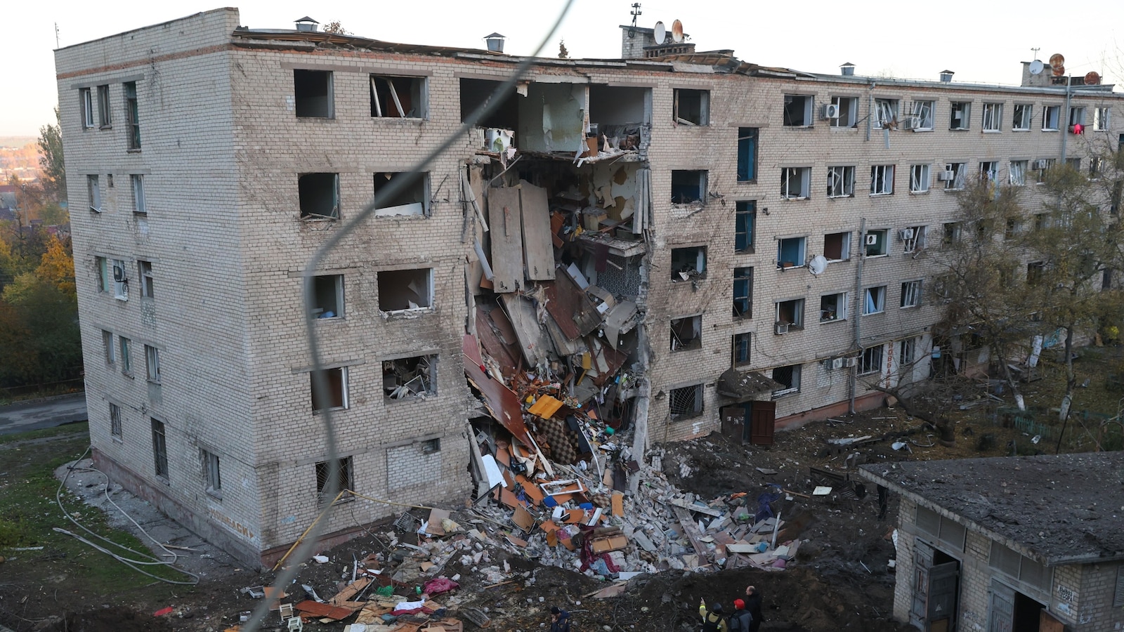 Russia fires 705 missiles, drones into Ukraine in 'complex' attack, Zelenskyy says