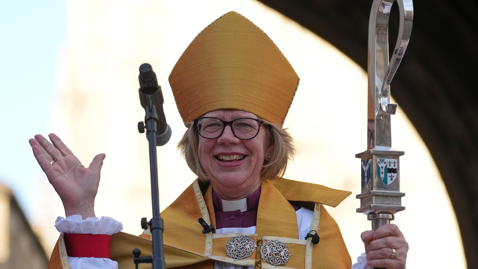 Archbishop of Canterbury expresses solidarity with Pope Leo XIV in calling for peace in Iran